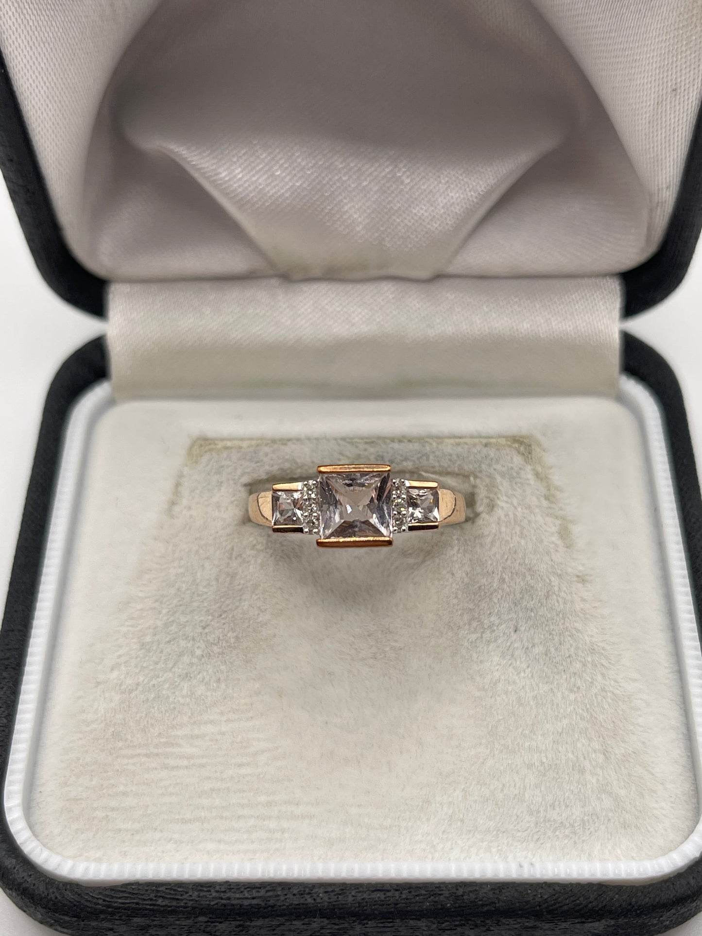 9ct rose gold morganite and diamond ring