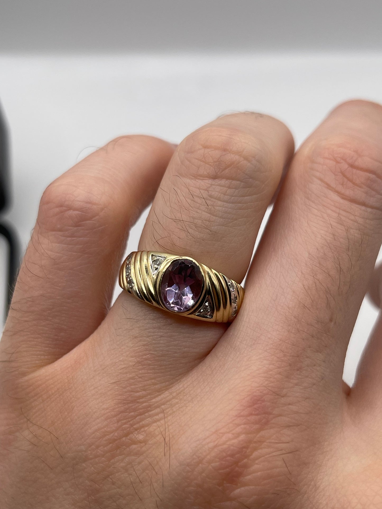 9ct gold amethyst and diamond ring