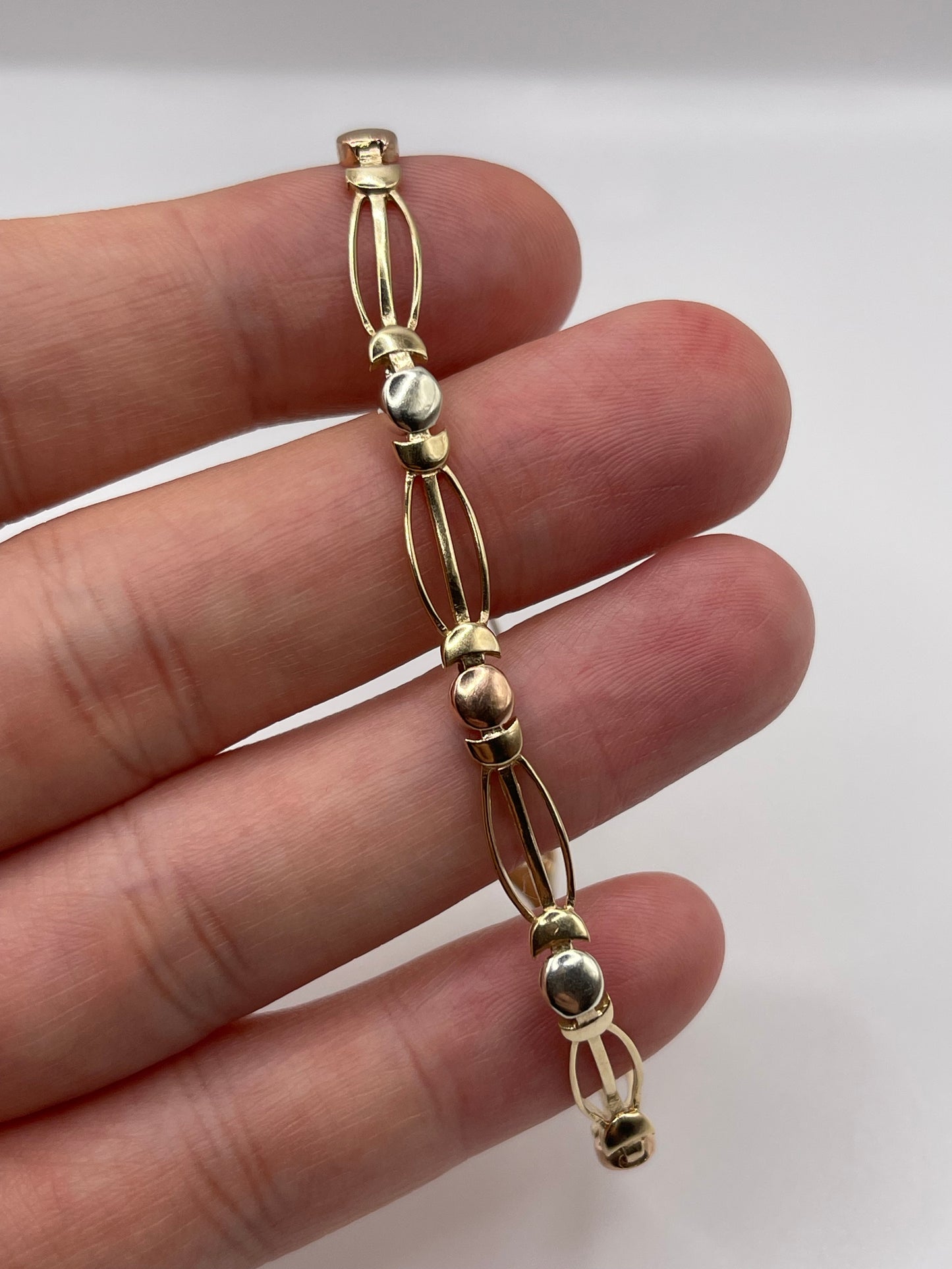 9ct tri gold bracelet