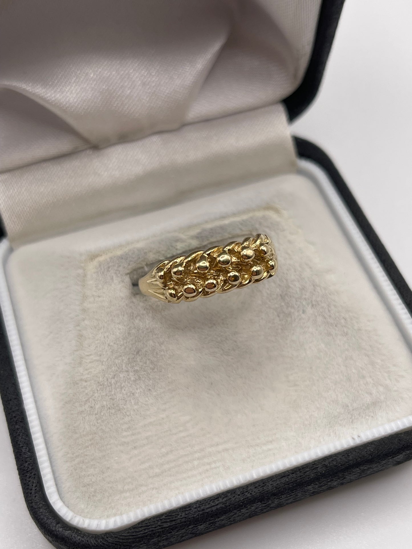 9ct gold keepers ring