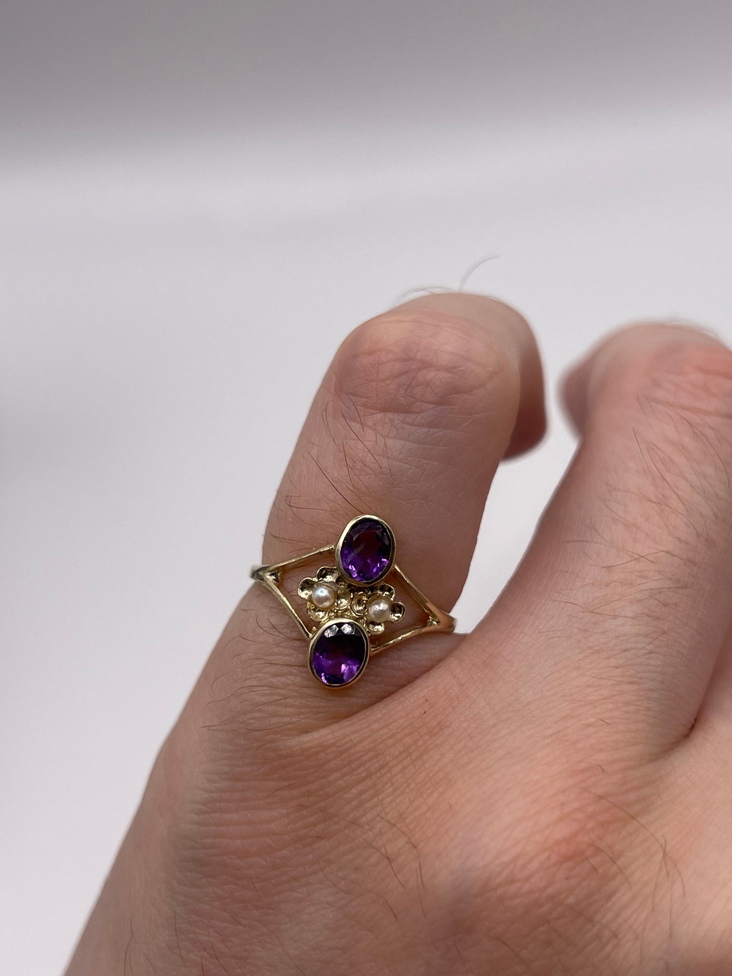 9ct gold amethyst and pearl ring