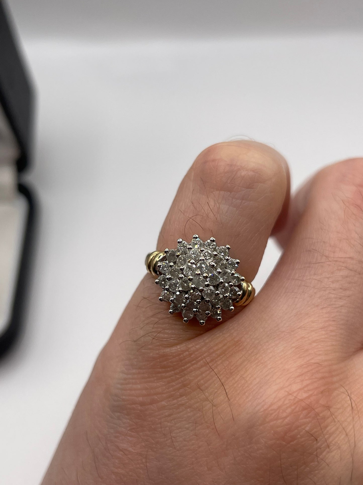9ct gold 1ct diamond cluster ring