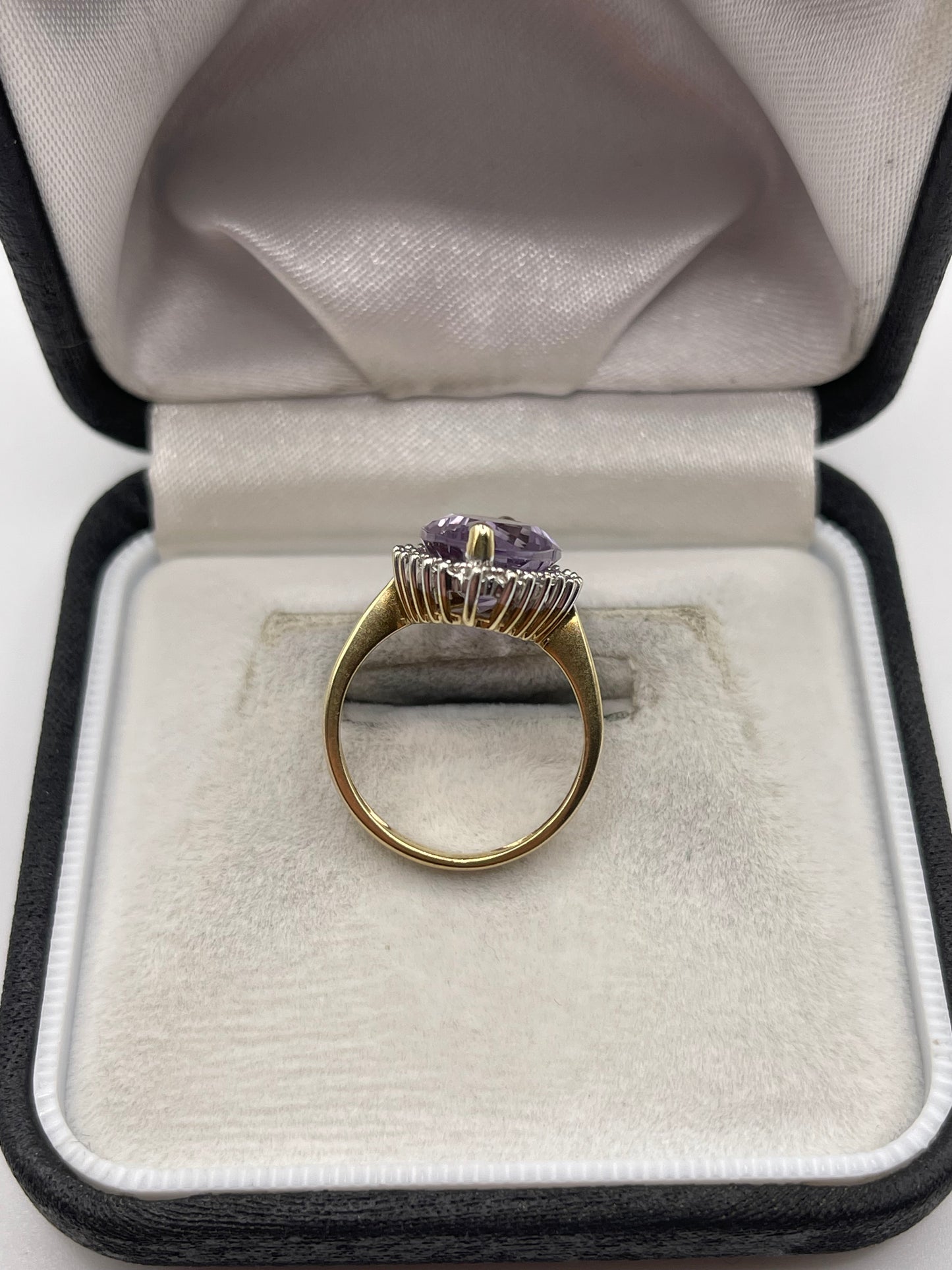 9ct gold amethyst and diamond ring