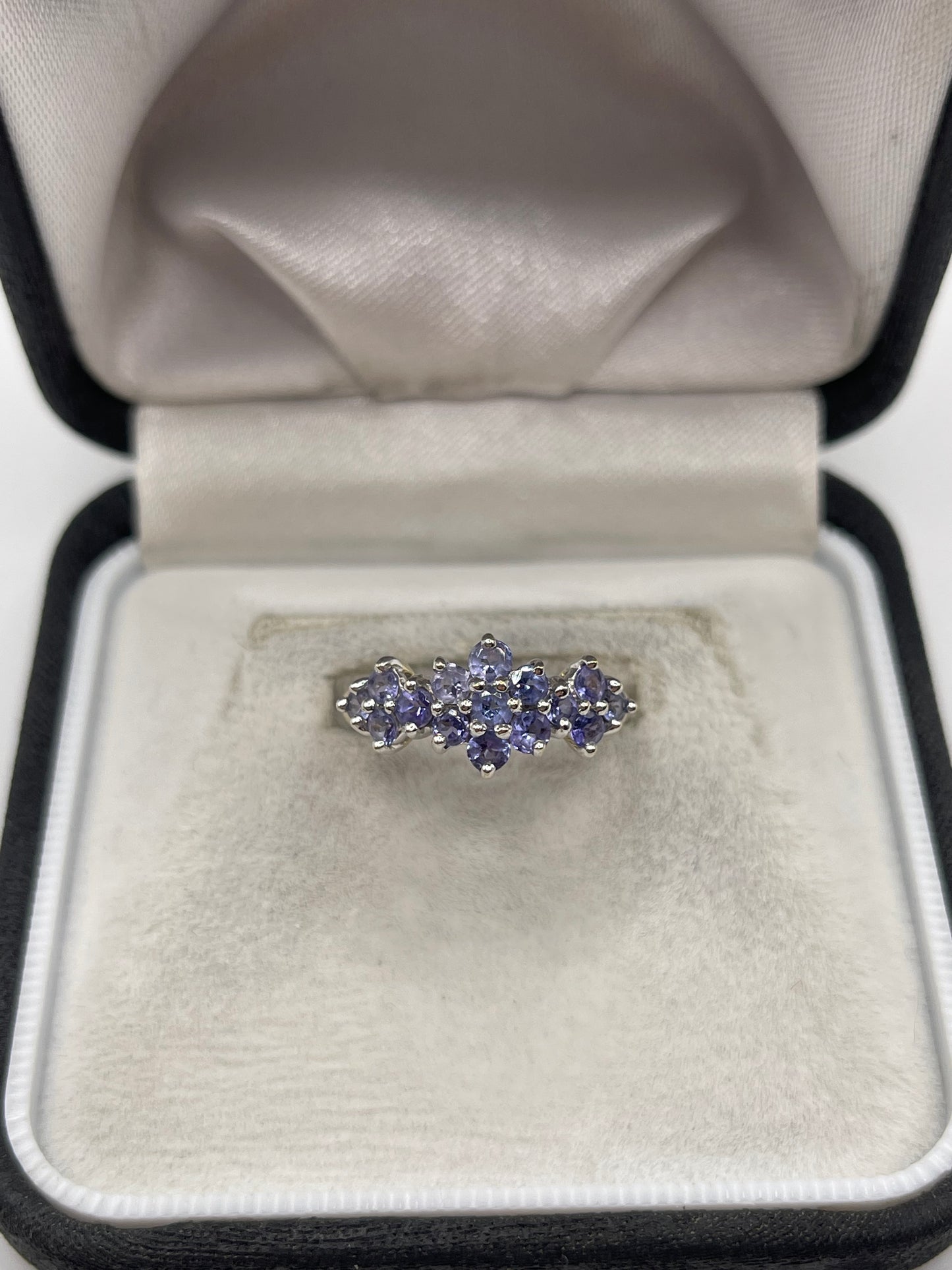 9ct gold tanzanite cluster ring