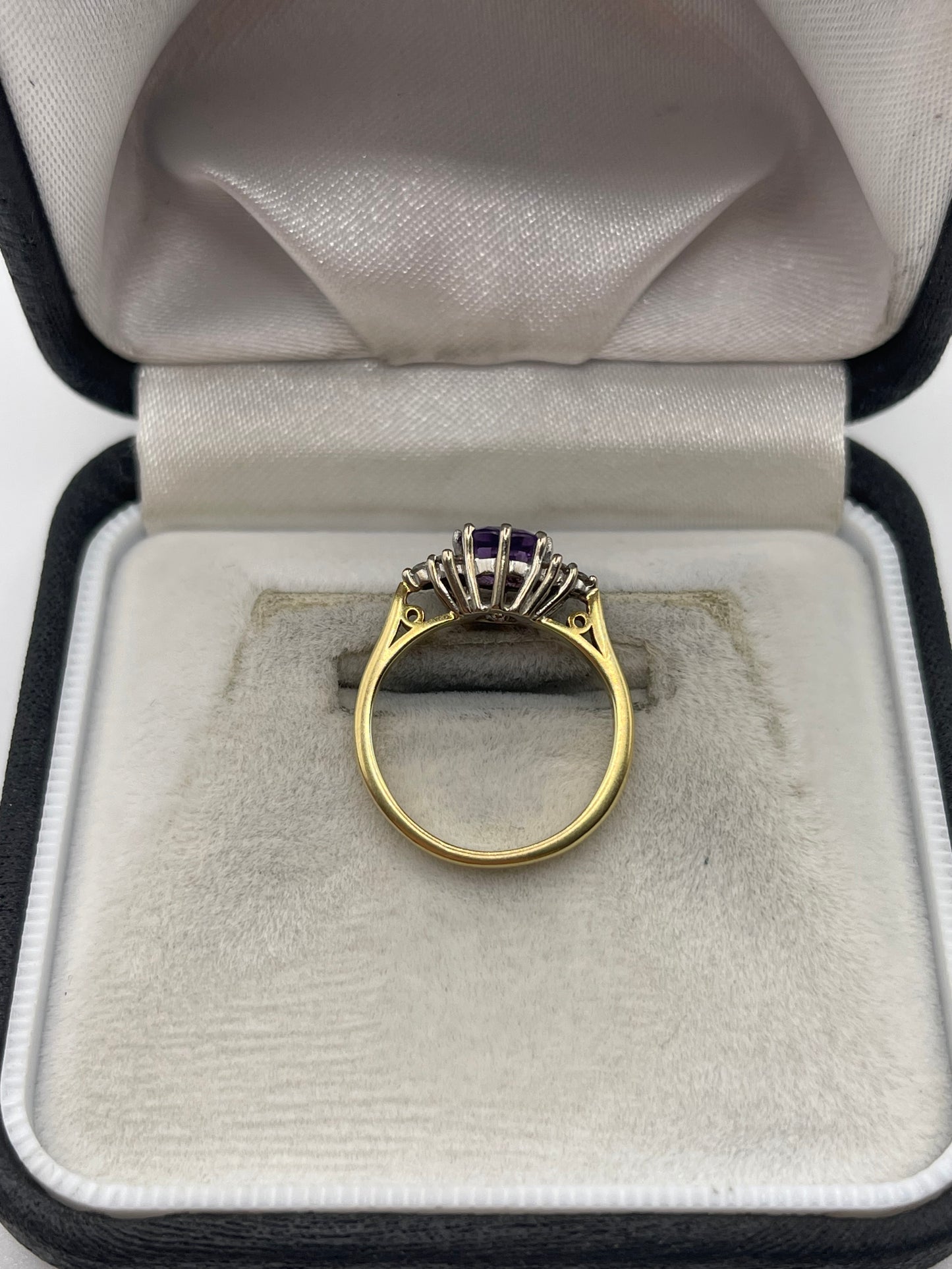 18ct gold amethyst and diamond ring