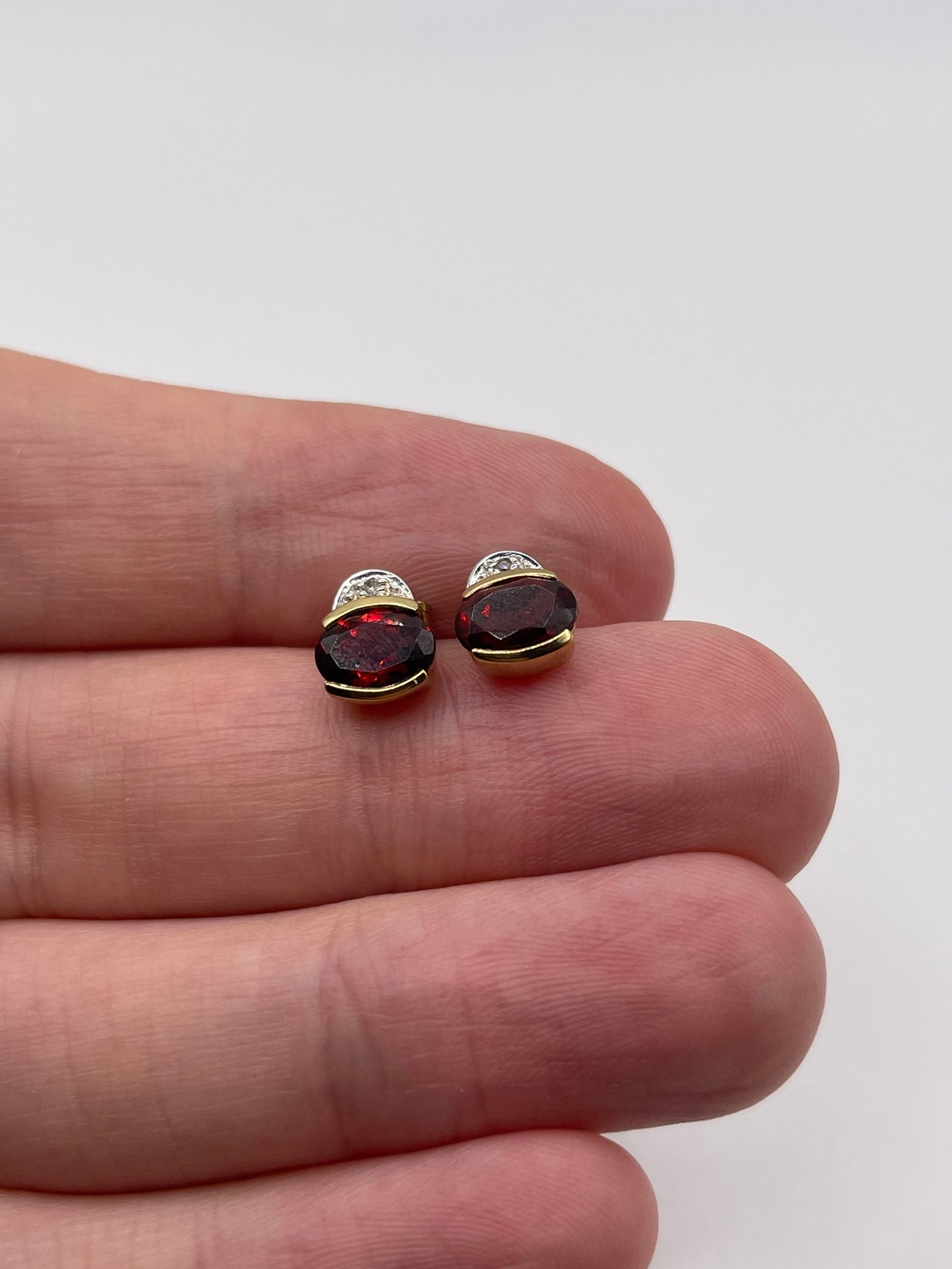 9ct gold garnet and diamond earrings