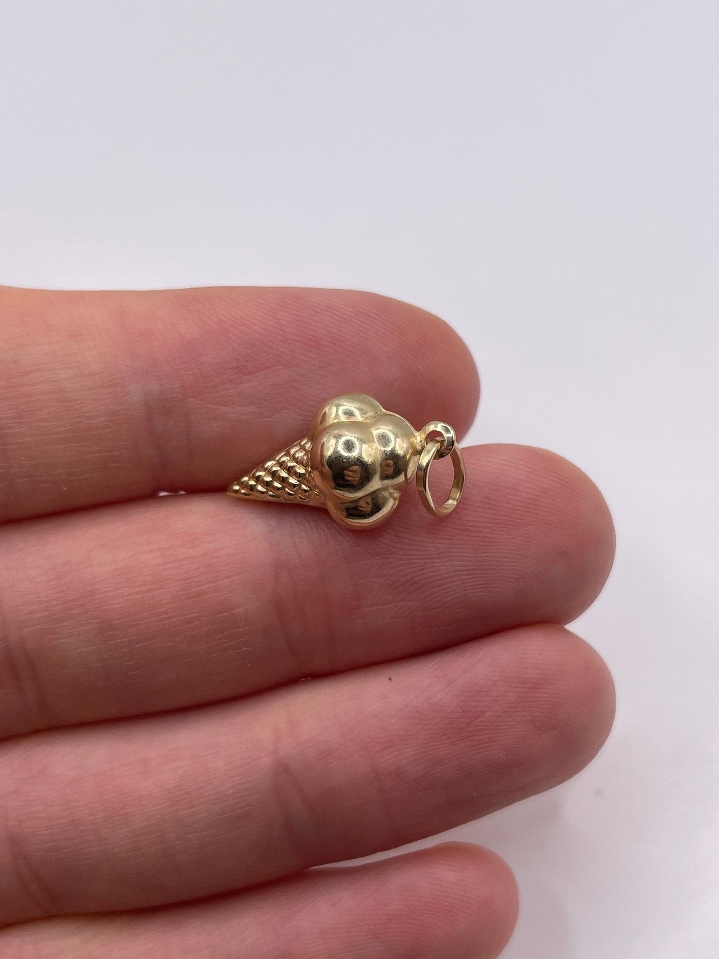 9ct gold ice cream charm