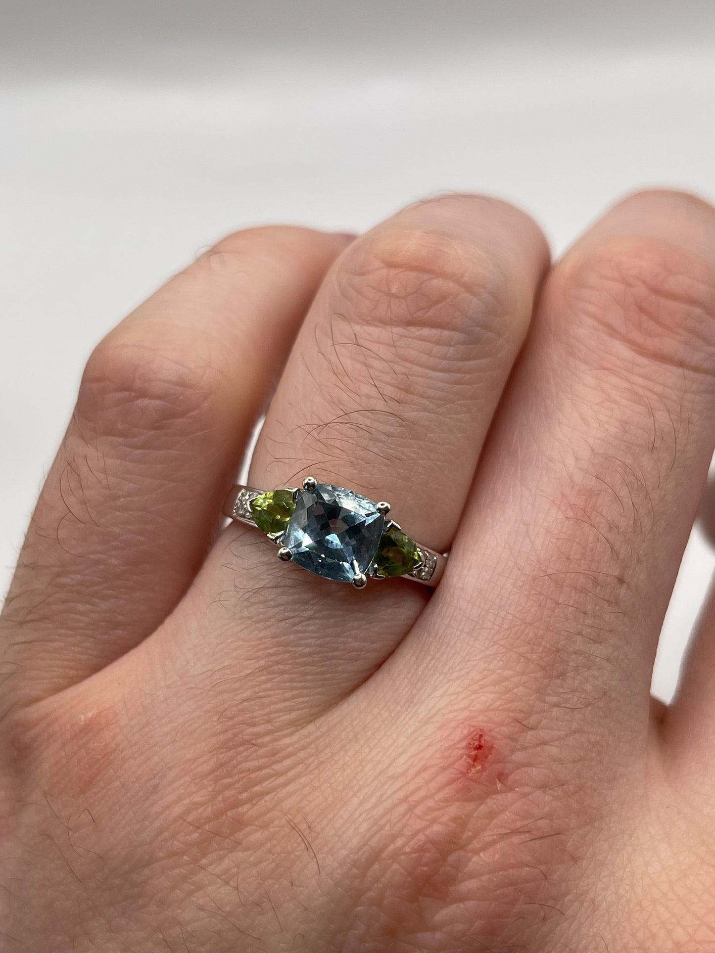 9ct white gold topaz, peridot and diamond ring