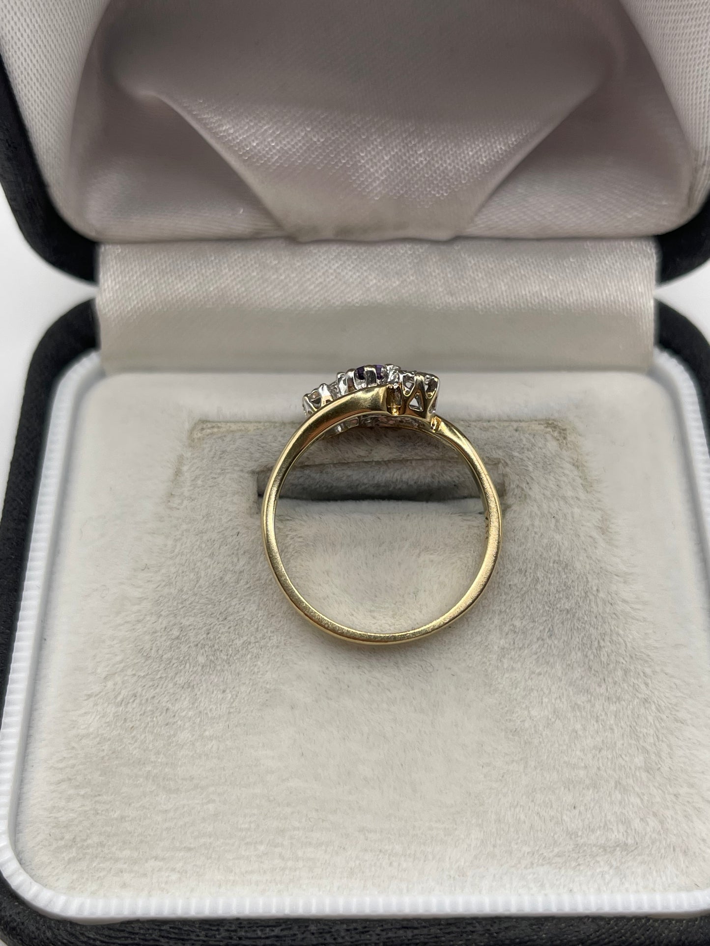9ct gold amethyst and diamond ring