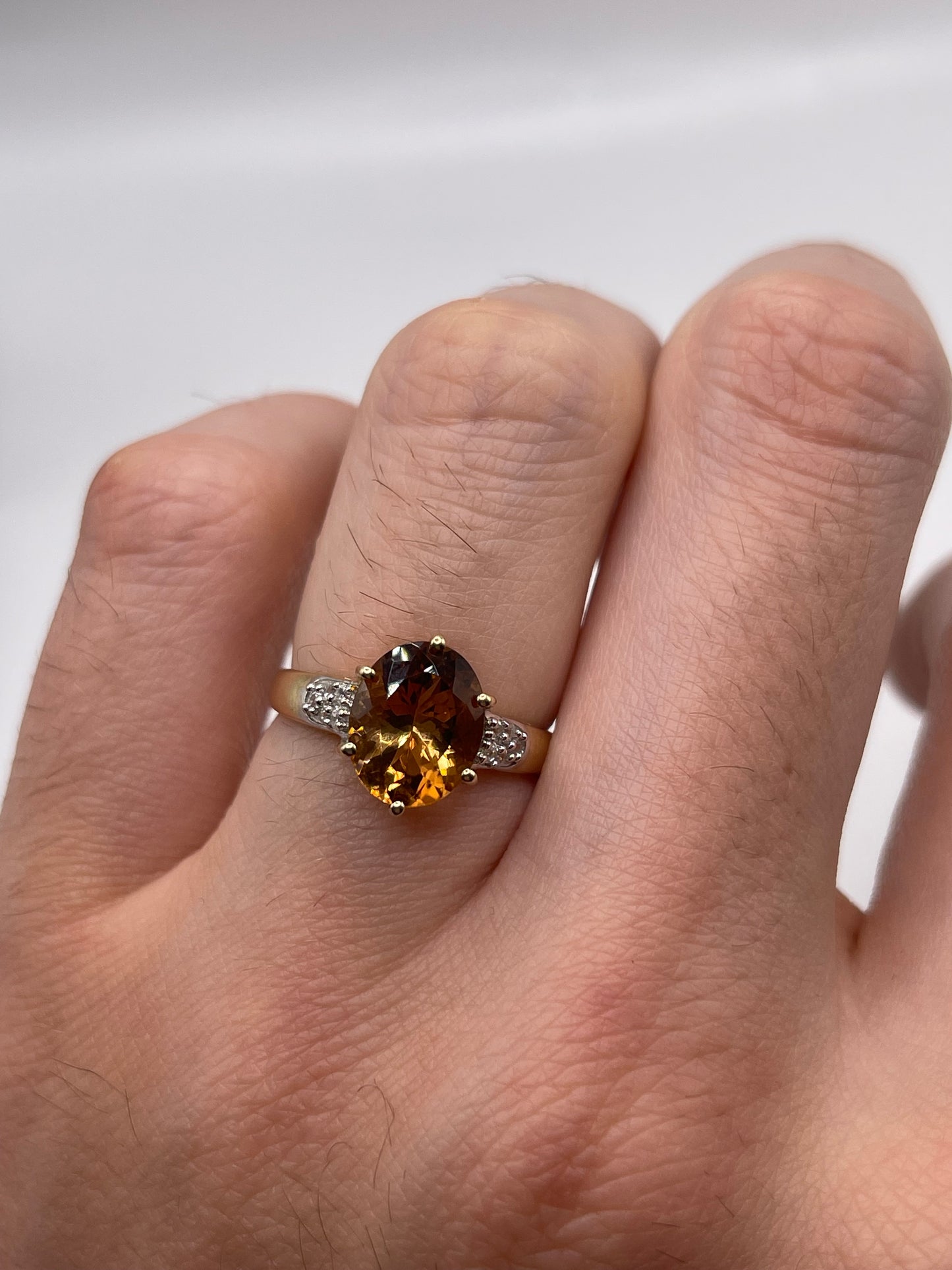 9ct gold quartz and zircon ring