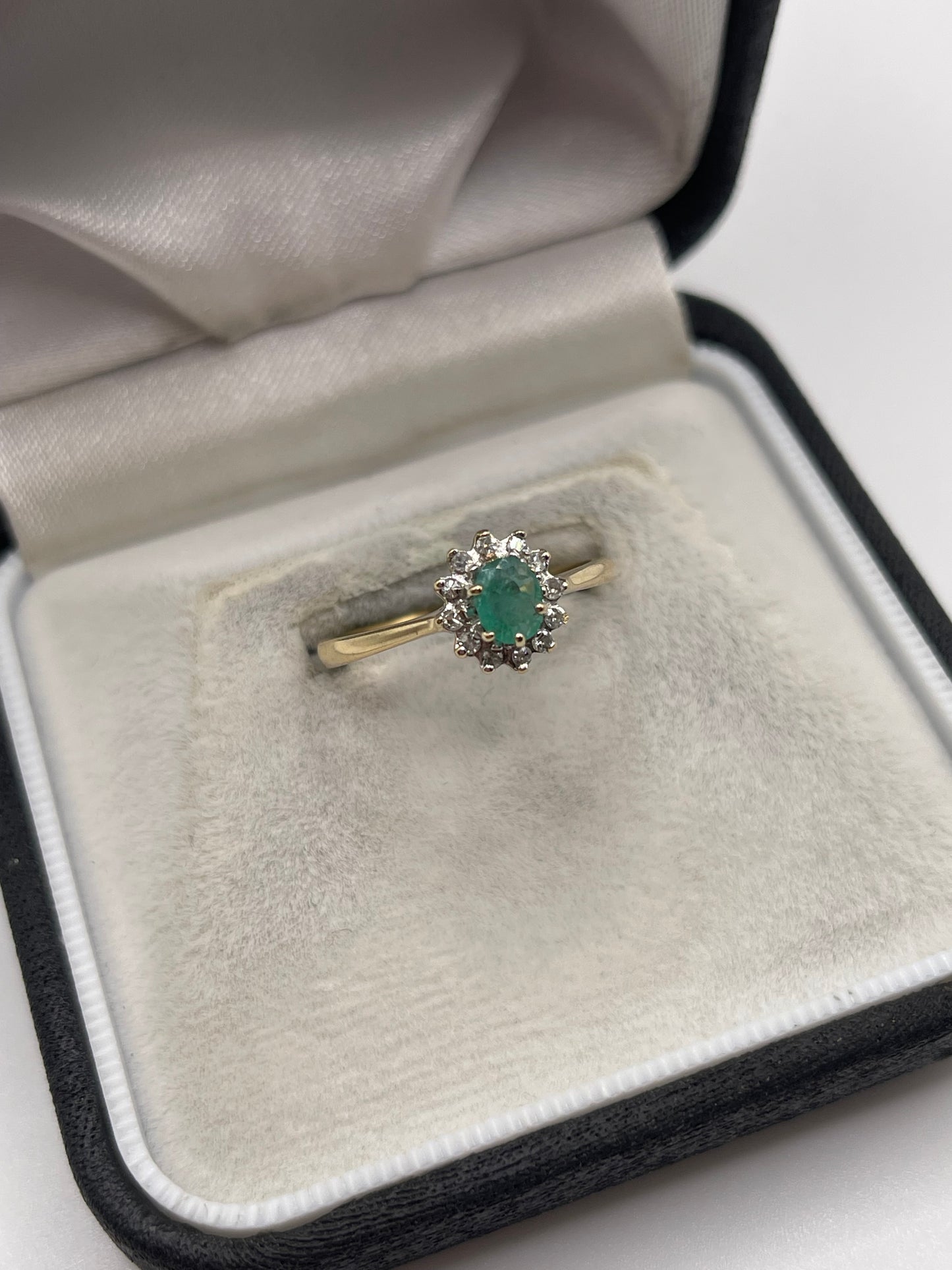 9ct gold emerald and diamond ring