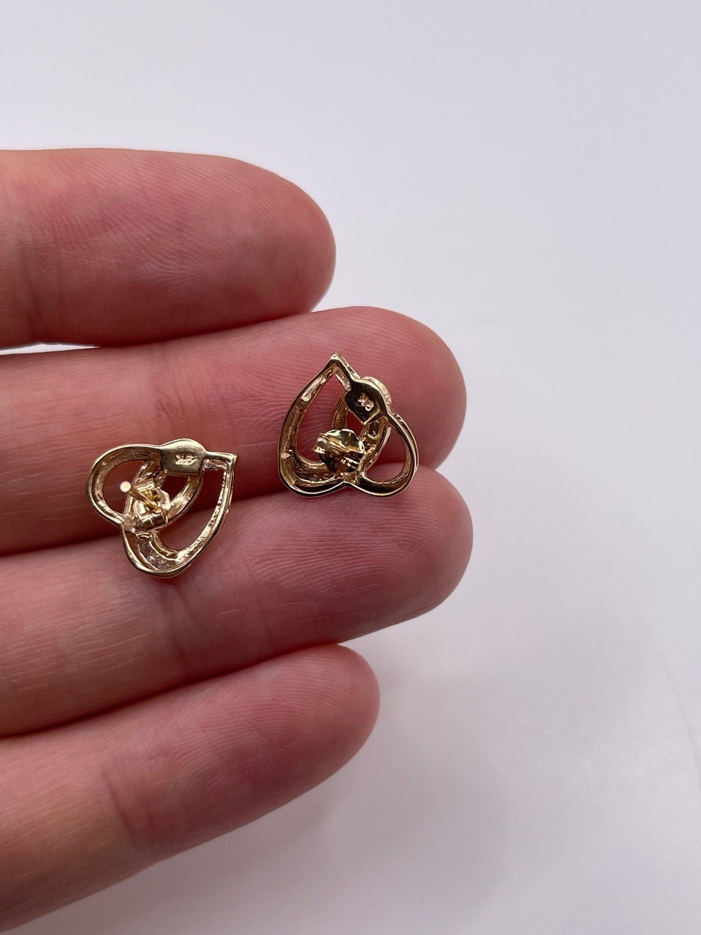 9ct gold diamond heart earrings