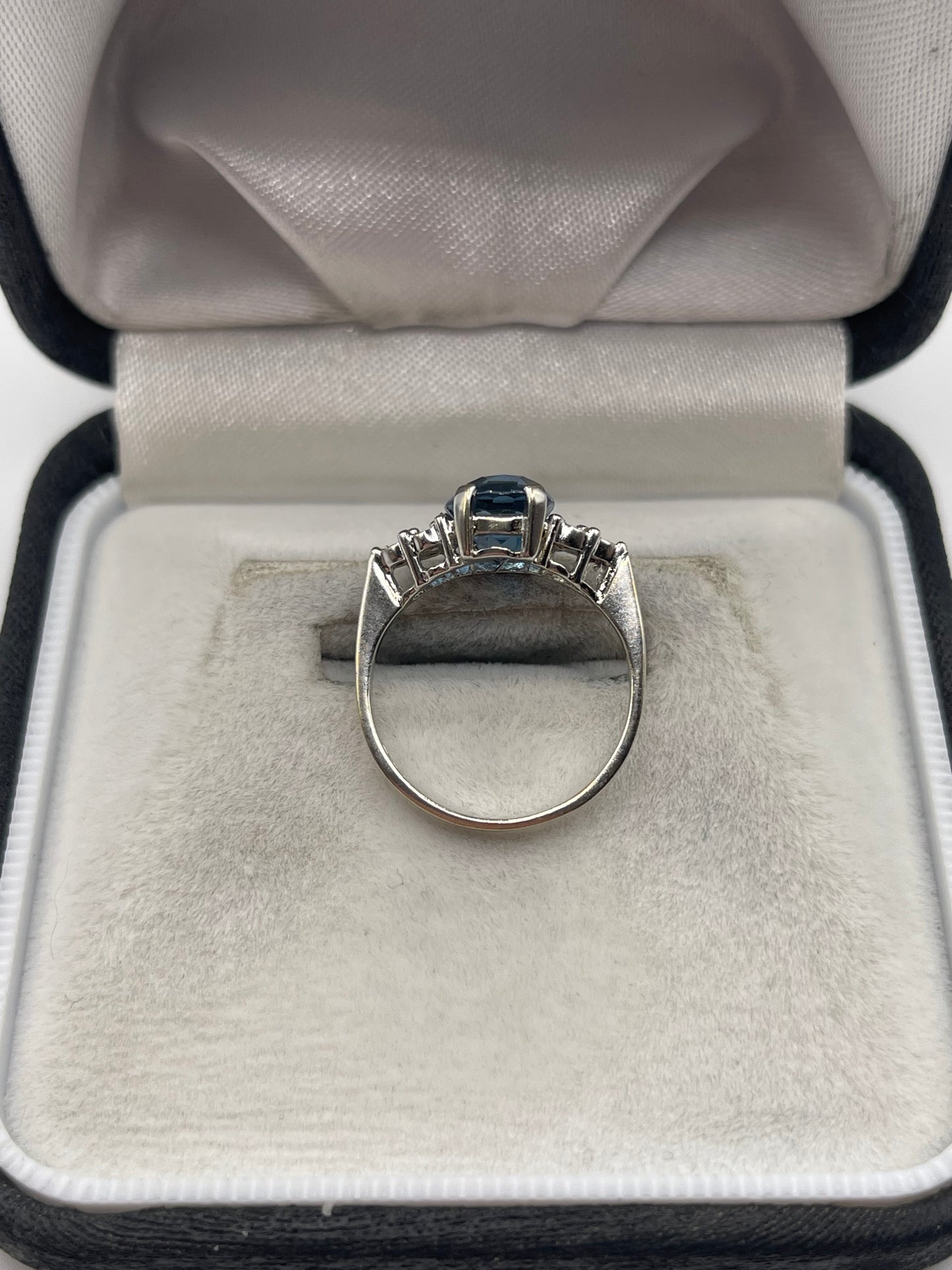 9ct white gold blue topaz and diamond ring