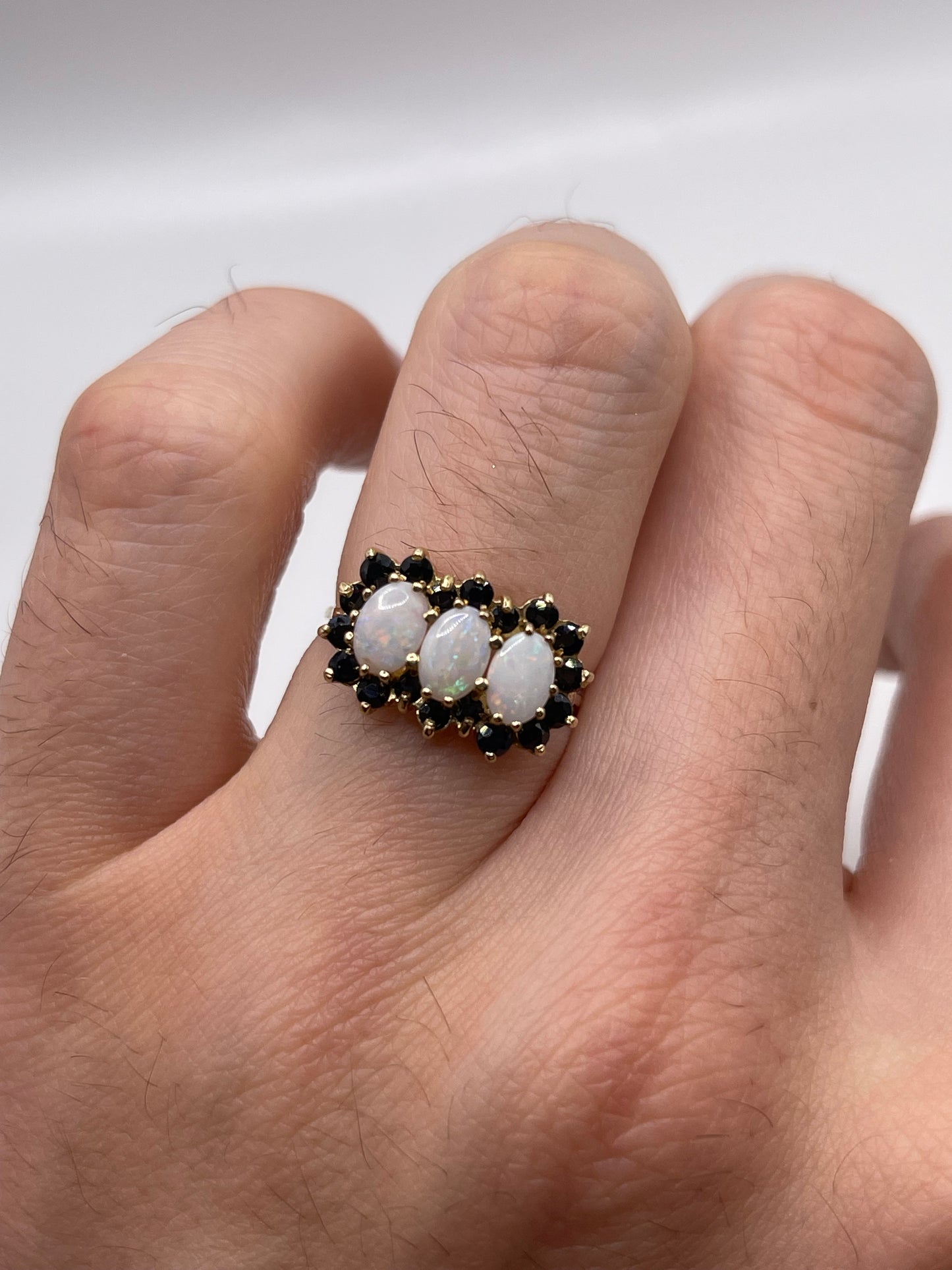 9ct gold opal and sapphire ring