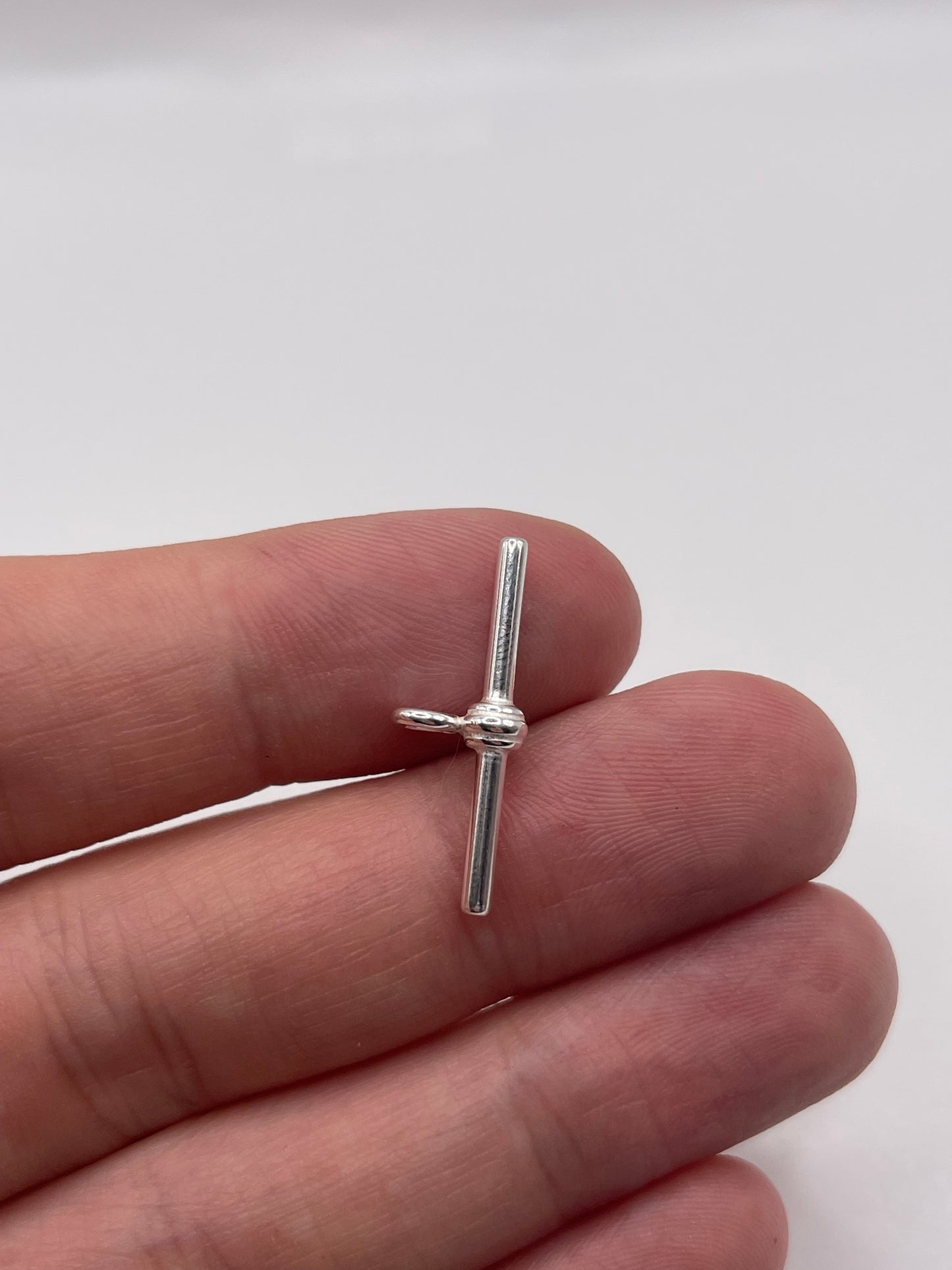Silver T bar pendant