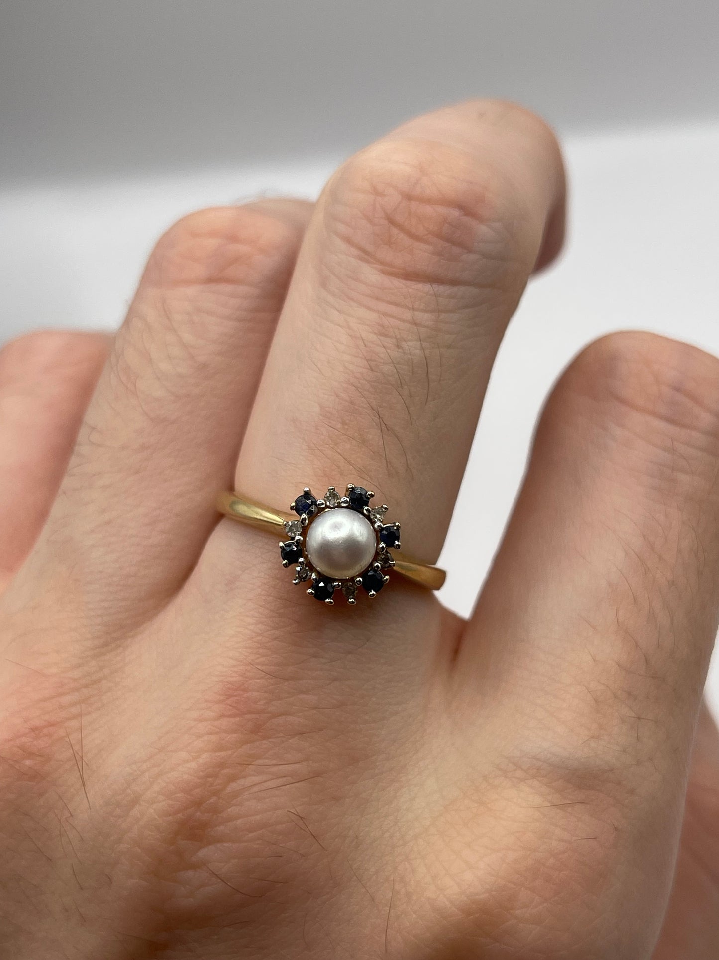 9ct gold pearl, sapphire and diamond ring