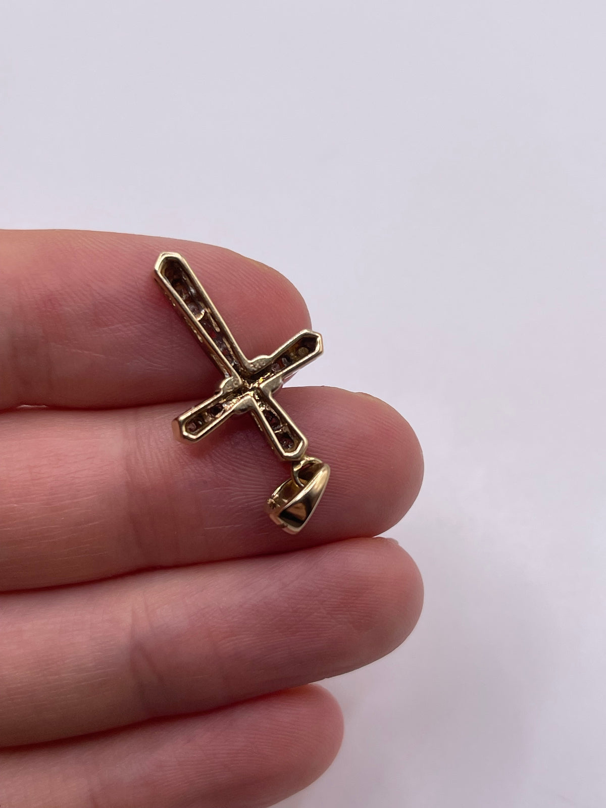 9ct gold diamond cross pendant