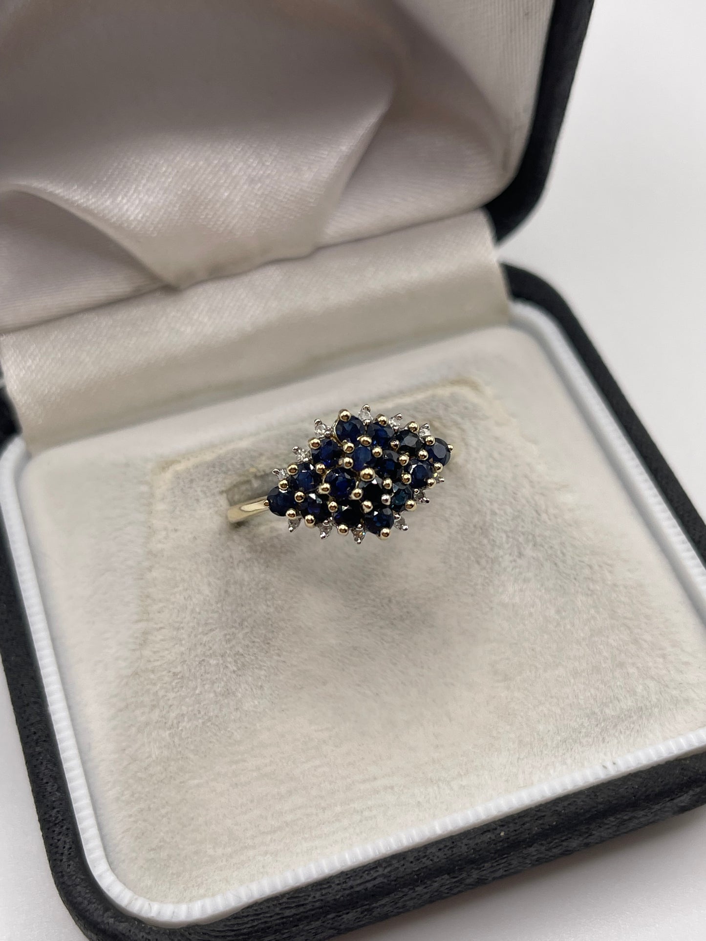 9ct gold sapphire and diamond cluster ring