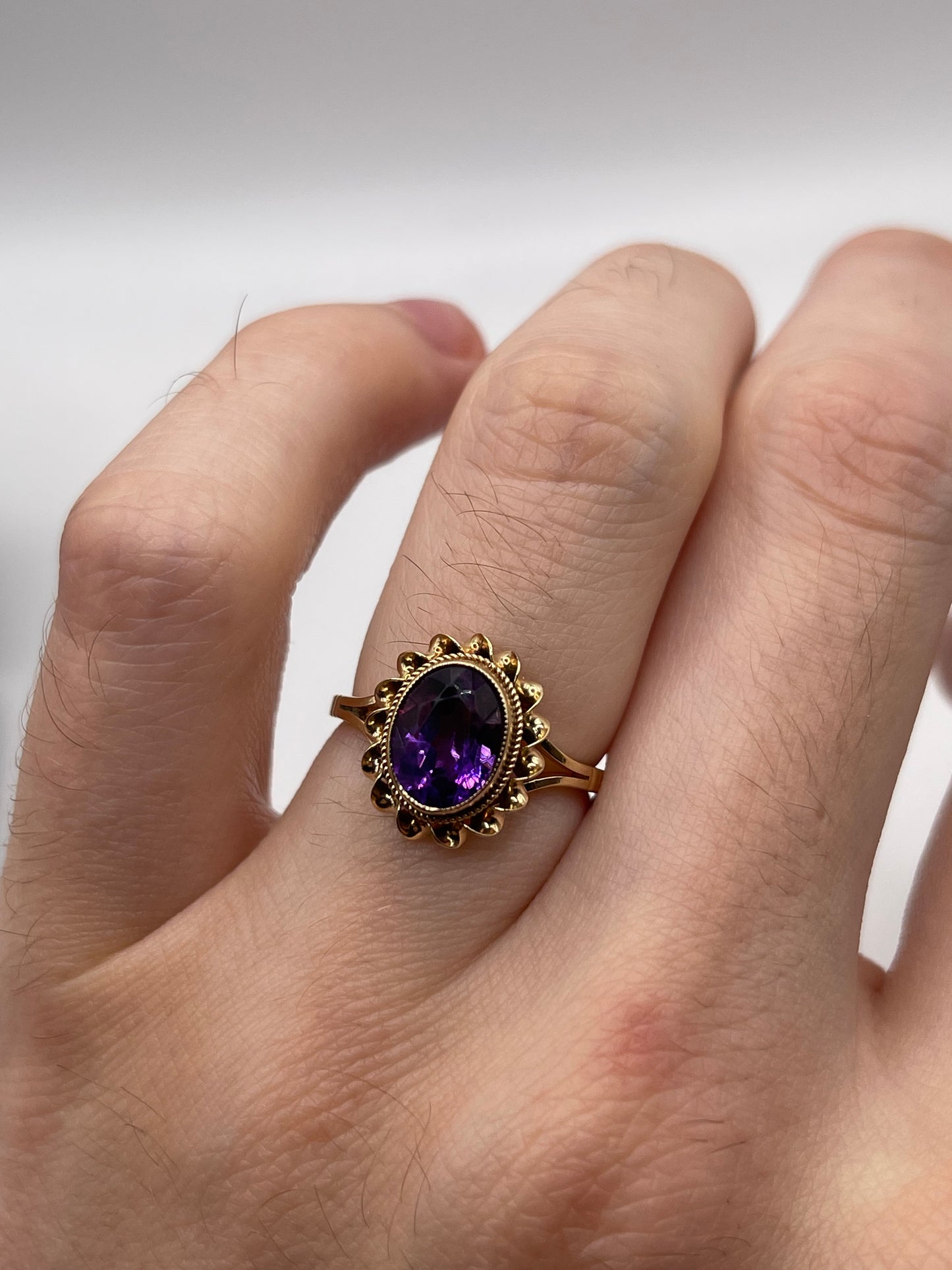 9ct gold amethyst ring