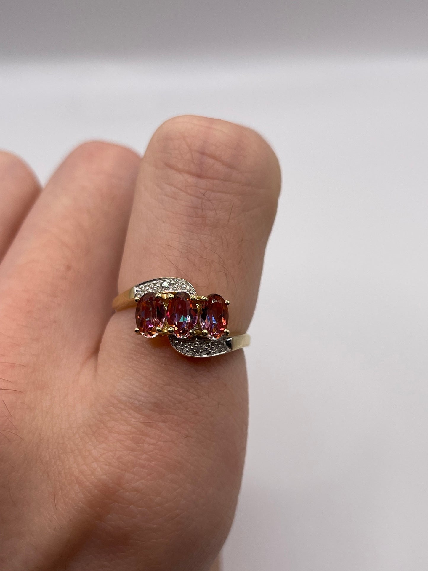 9ct gold topaz and diamond ring