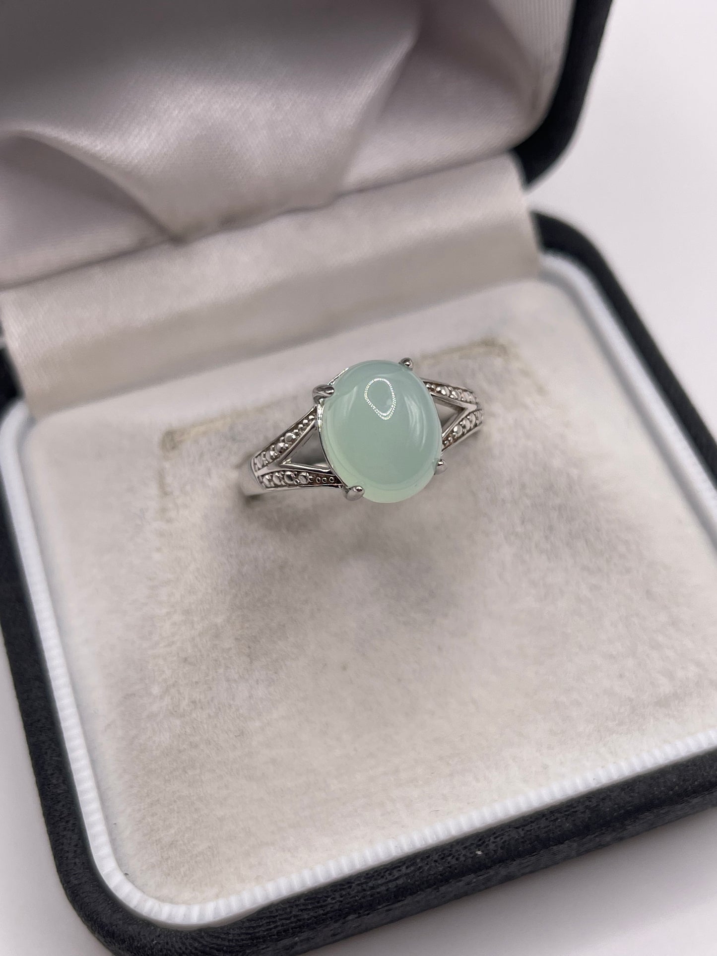 Silver gemstone ring
