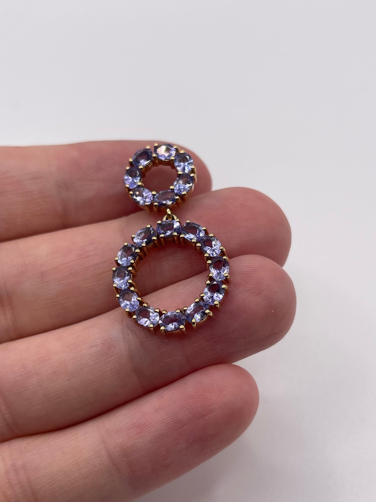 9ct gold tanzanite pendant