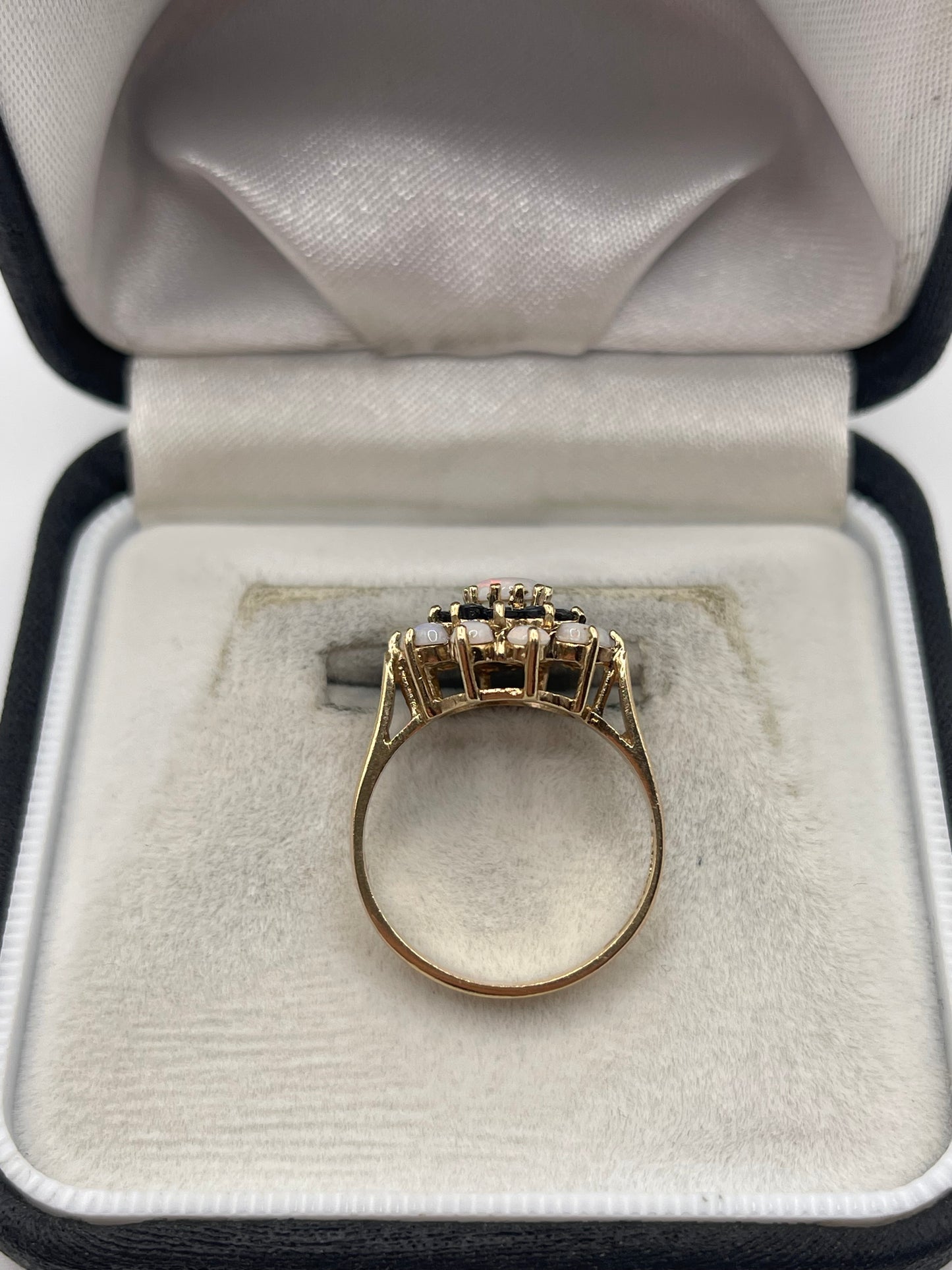 9ct gold opal and sapphire ring