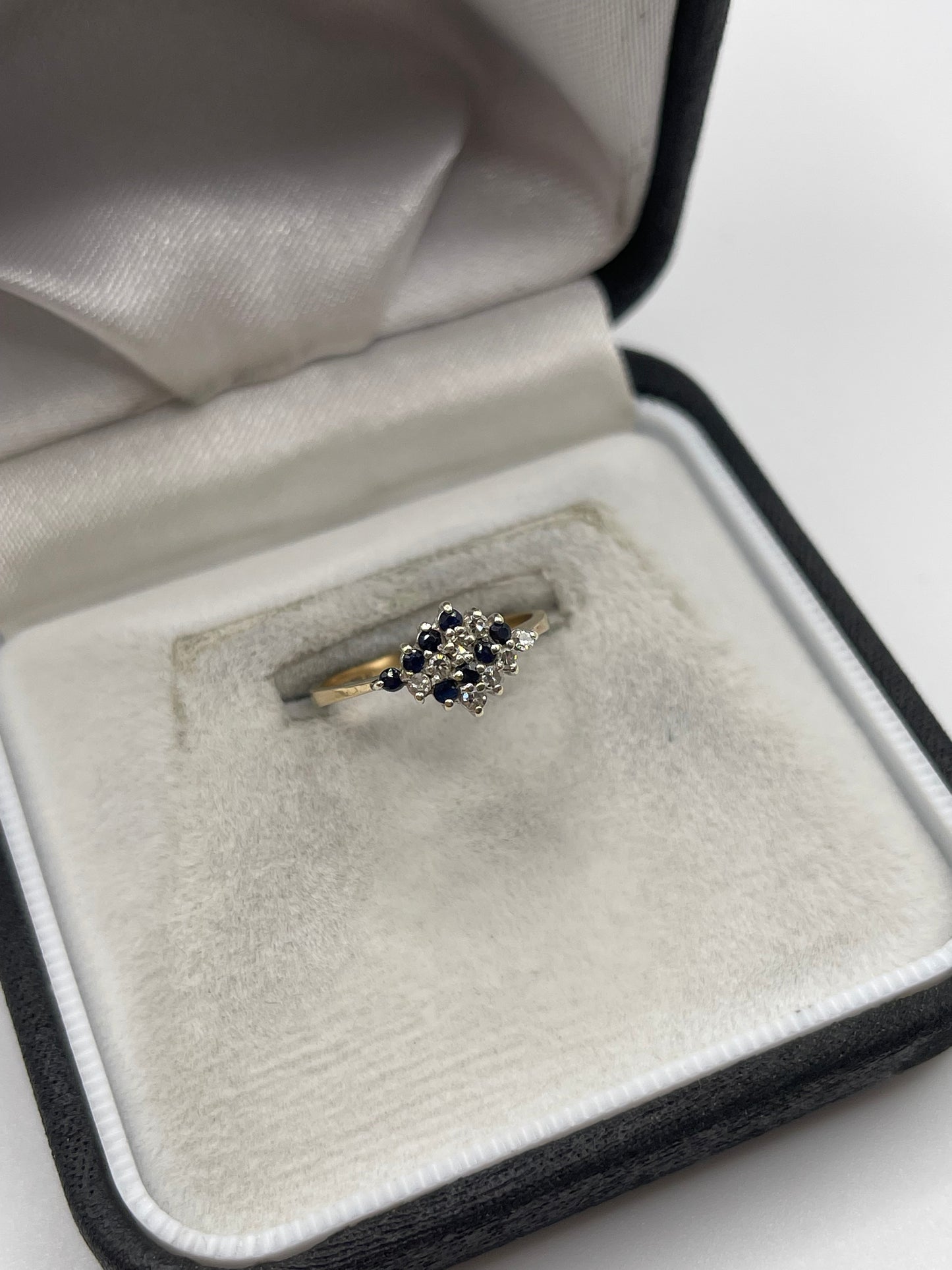 9ct gold sapphire and diamond ring