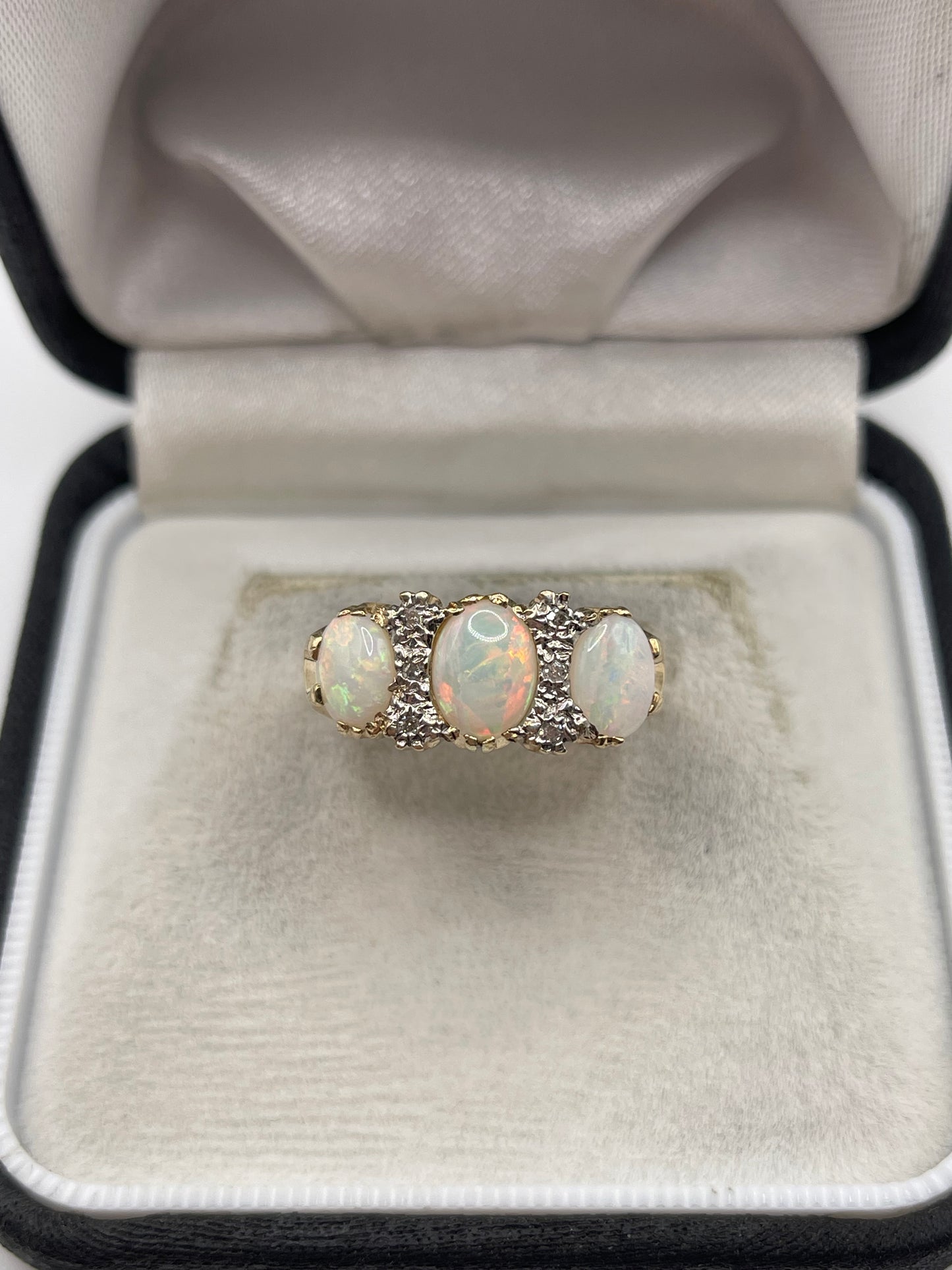 9ct gold opal and diamond ring