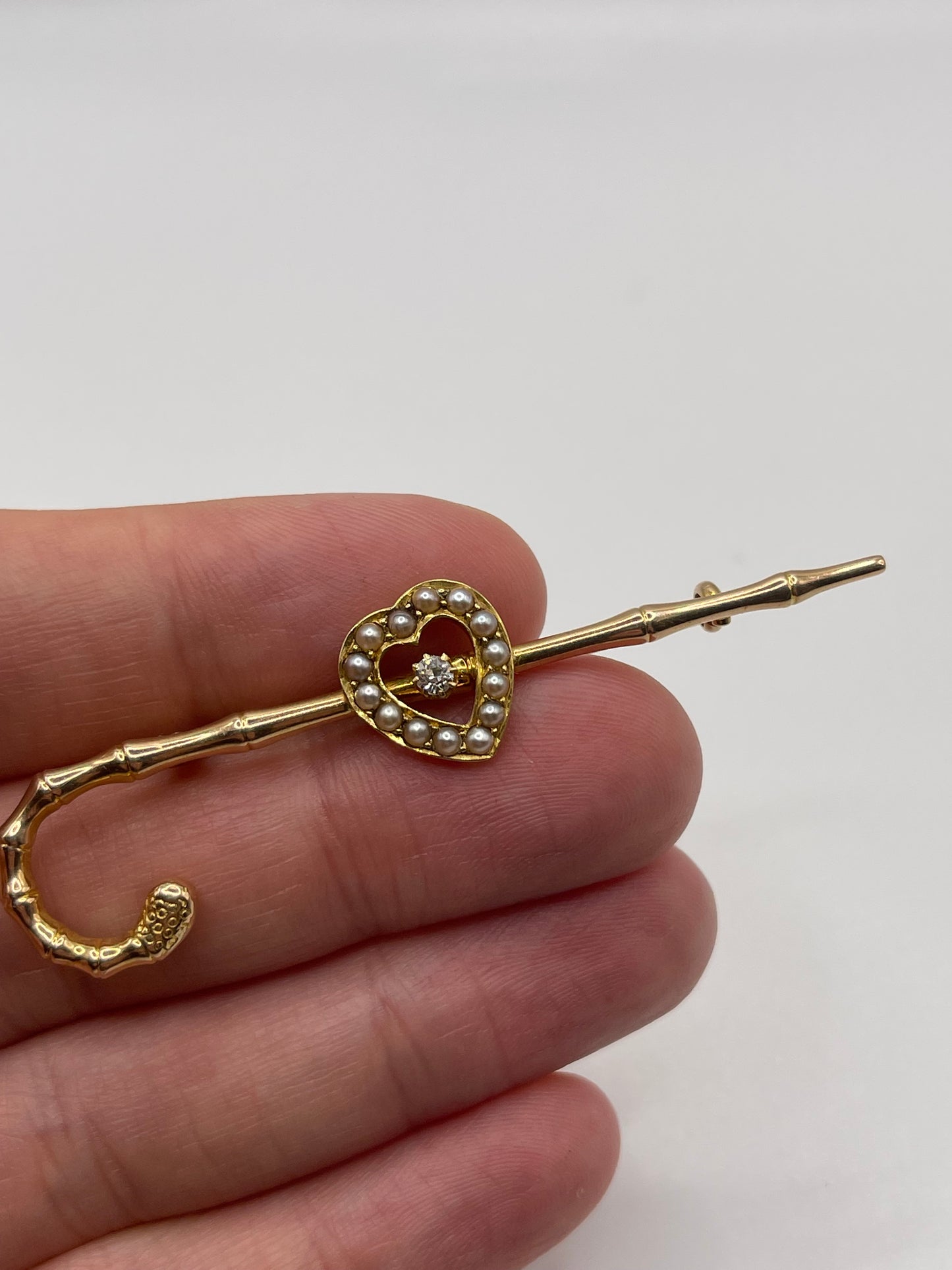 Antique 15ct gold pearl and diamond brooch