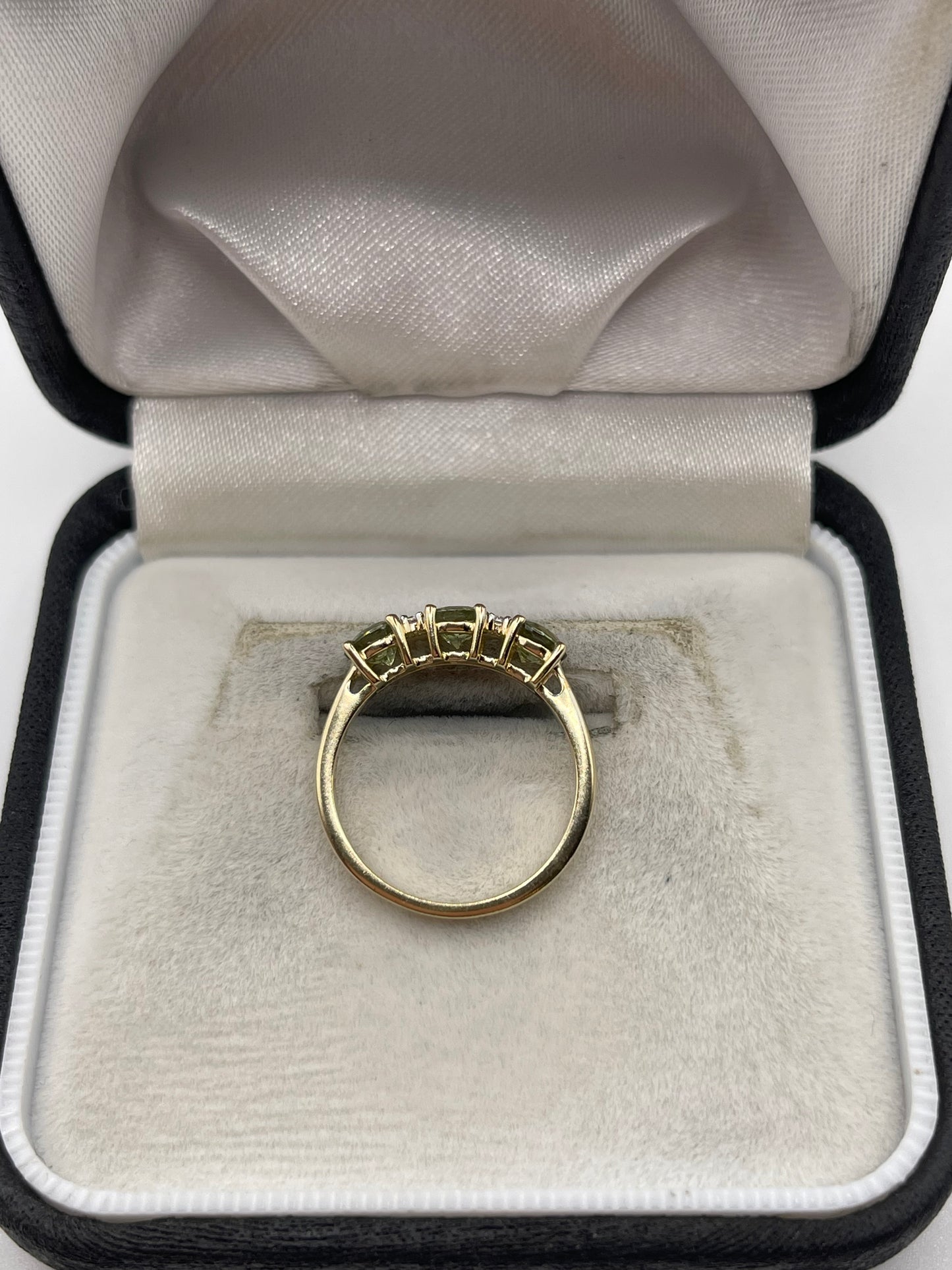 9ct gold quartz and zircon ring