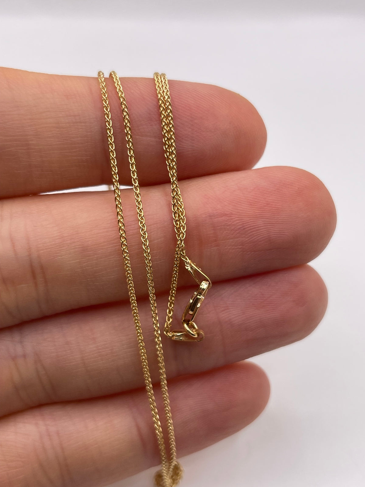 9ct gold chain 573
