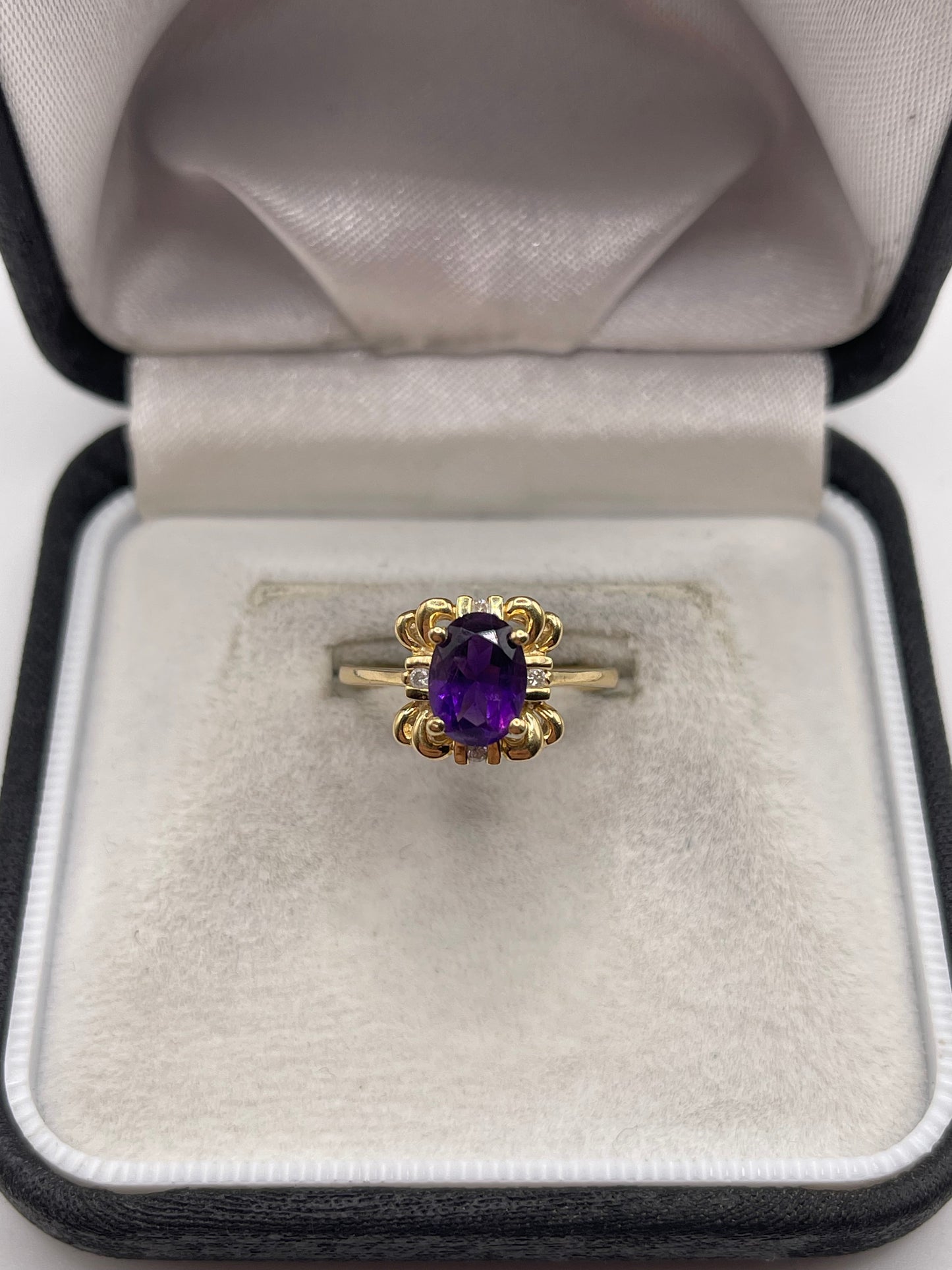 14ct gold amethyst and diamond ring