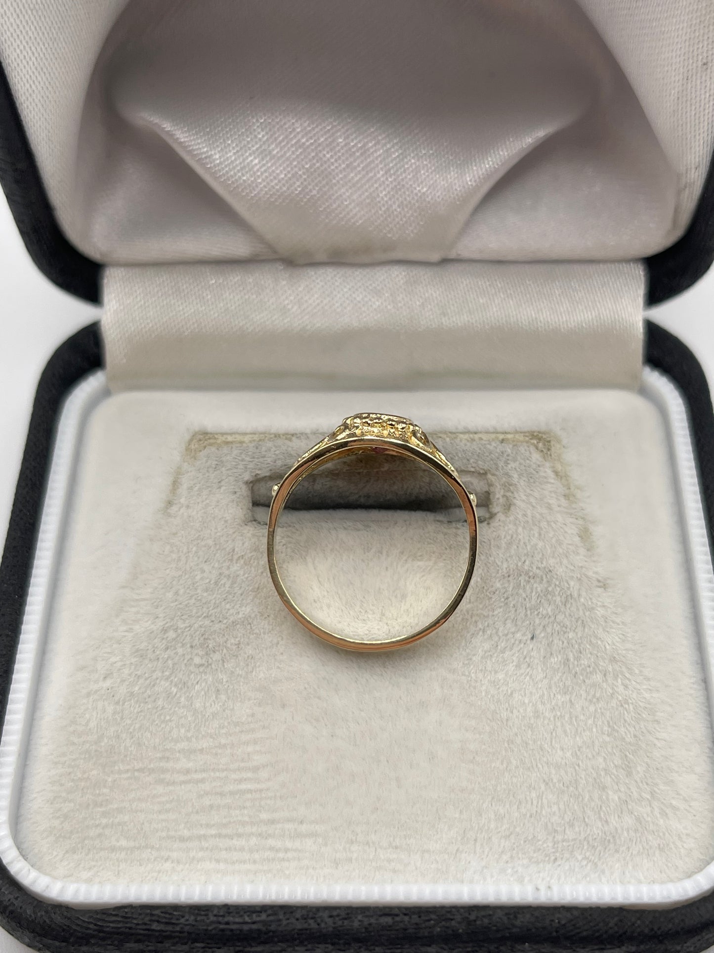 9ct gold pink topaz ring