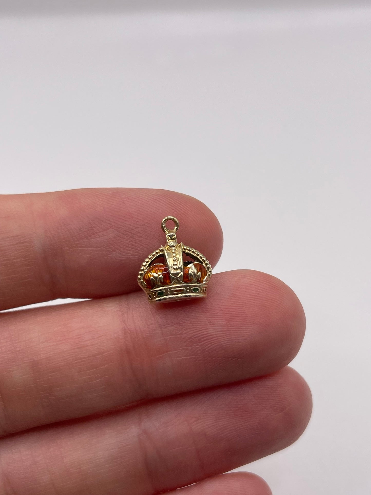 9ct gold enamelled crown charm