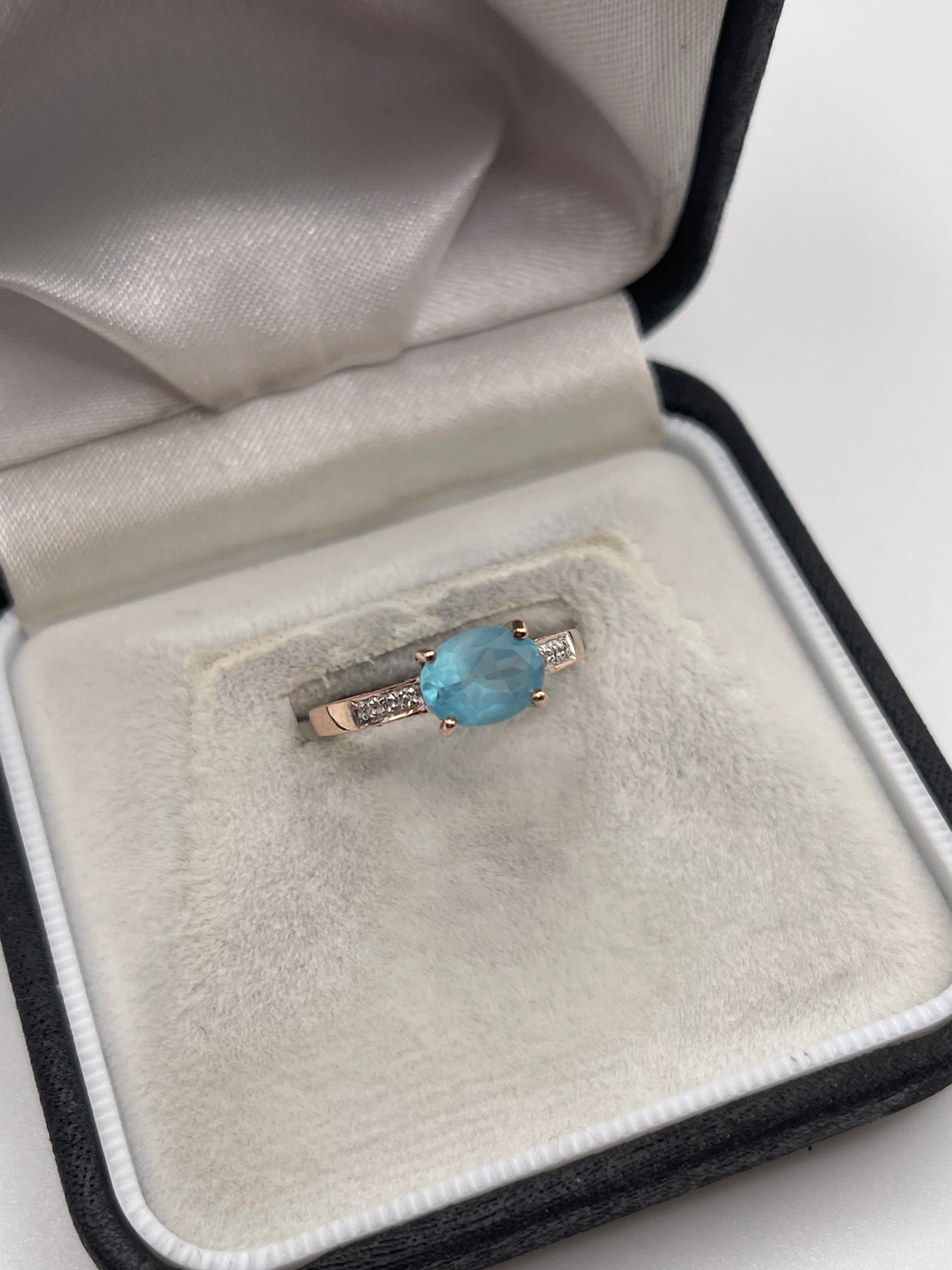 9ct rose gold apatite and zircon ring