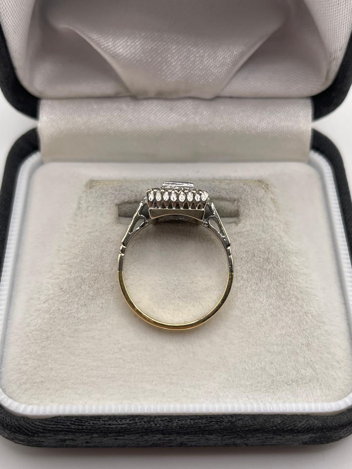 18ct gold sapphire and diamond ring