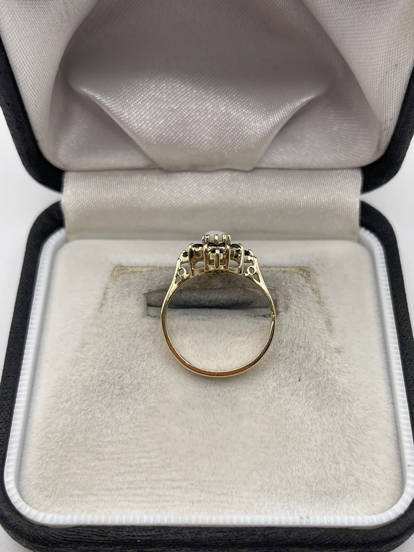 9ct gold opal and sapphire ring
