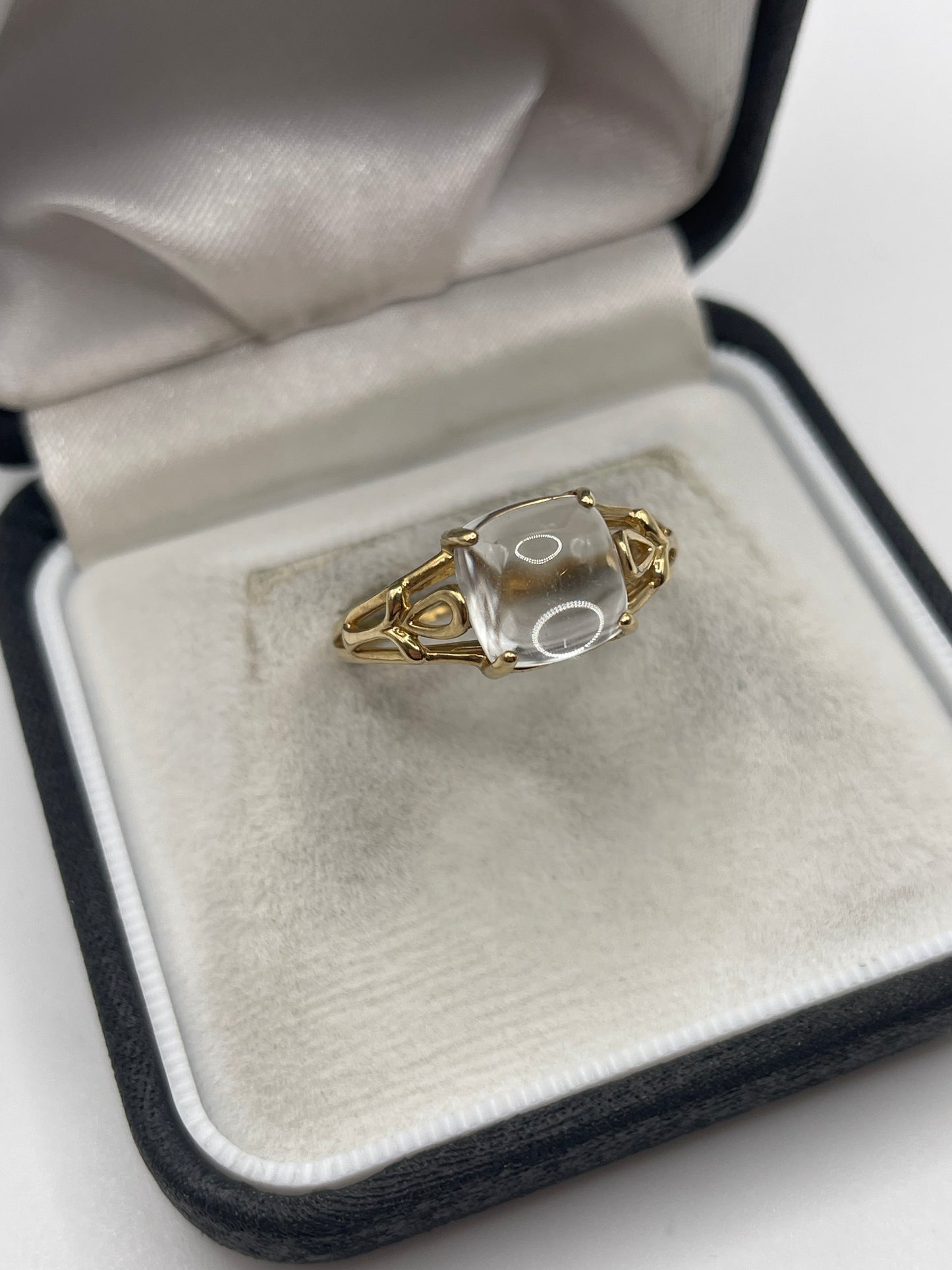 9ct gold rock Crystal ring