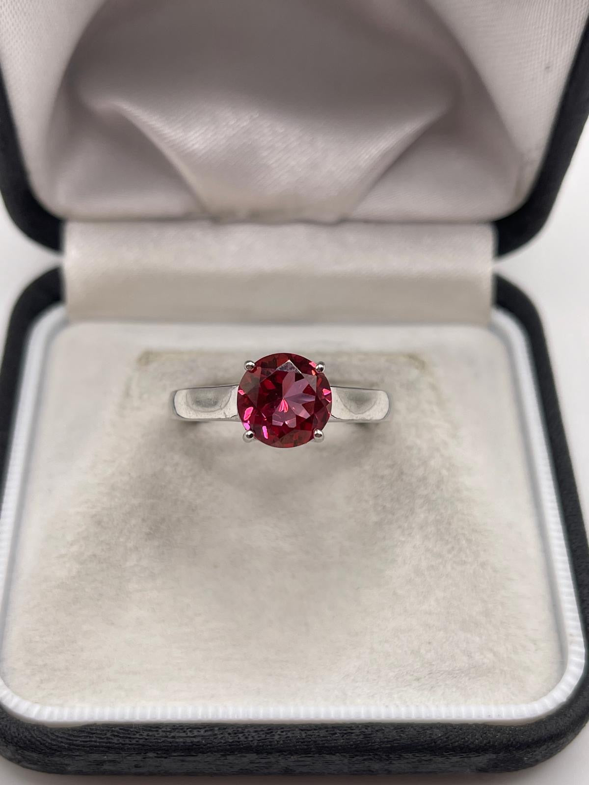 Silver gemstone ring
