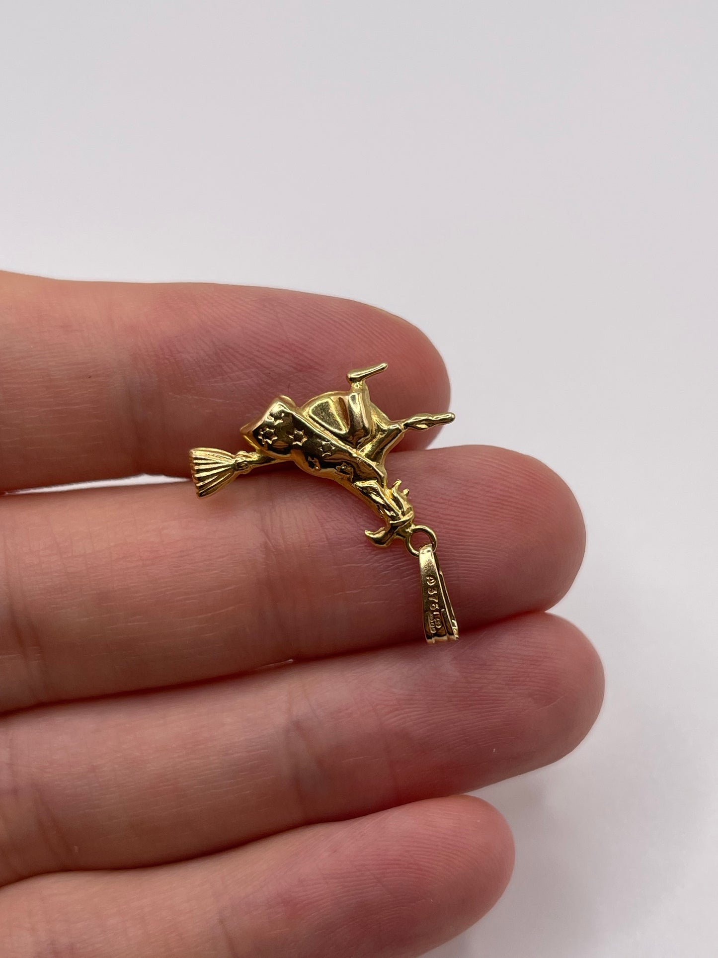 9ct gold witch charm