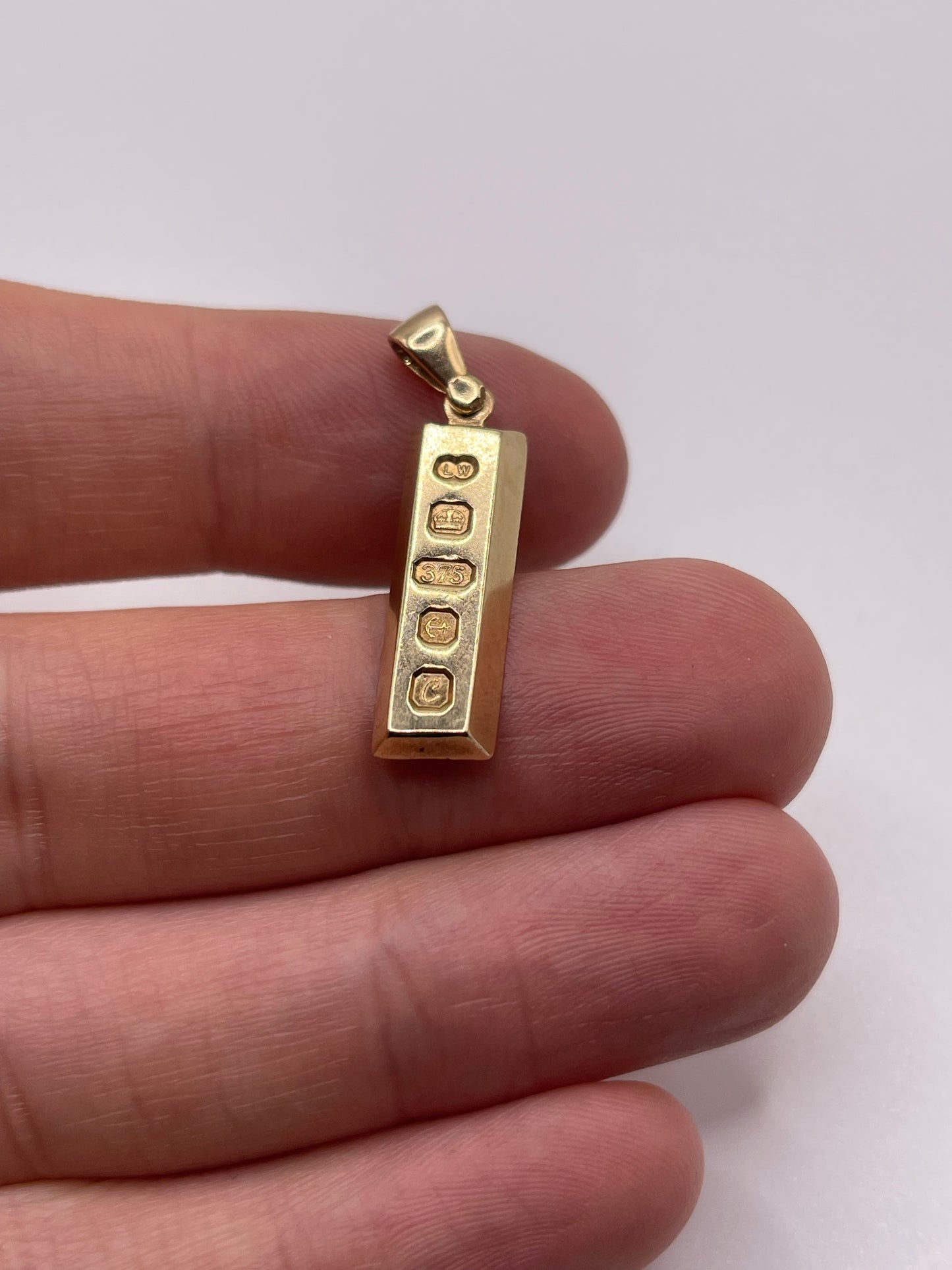 9ct gold ingot pendant