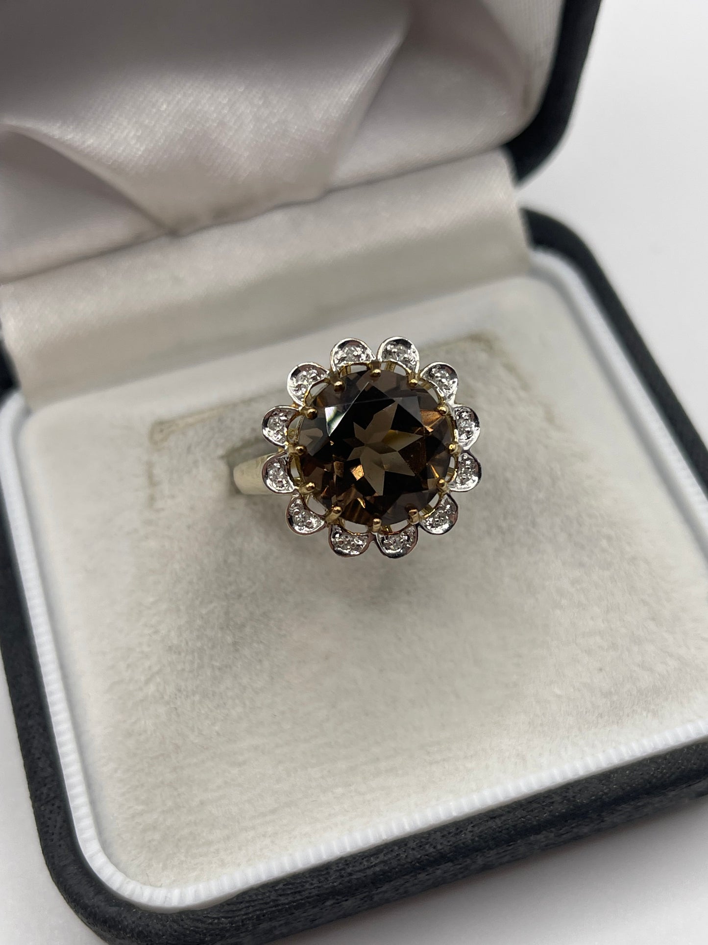 9ct gold Smokey quartz and diamond ring