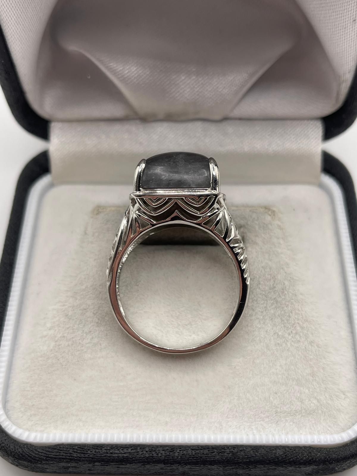 Silver gemstone ring