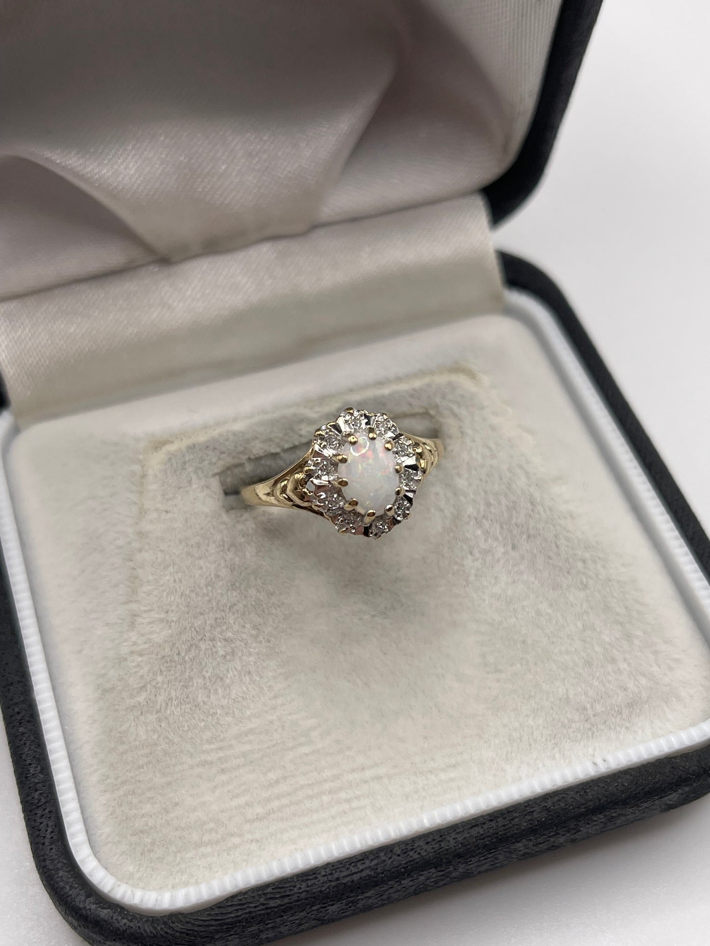 9ct gold opal and diamond ring