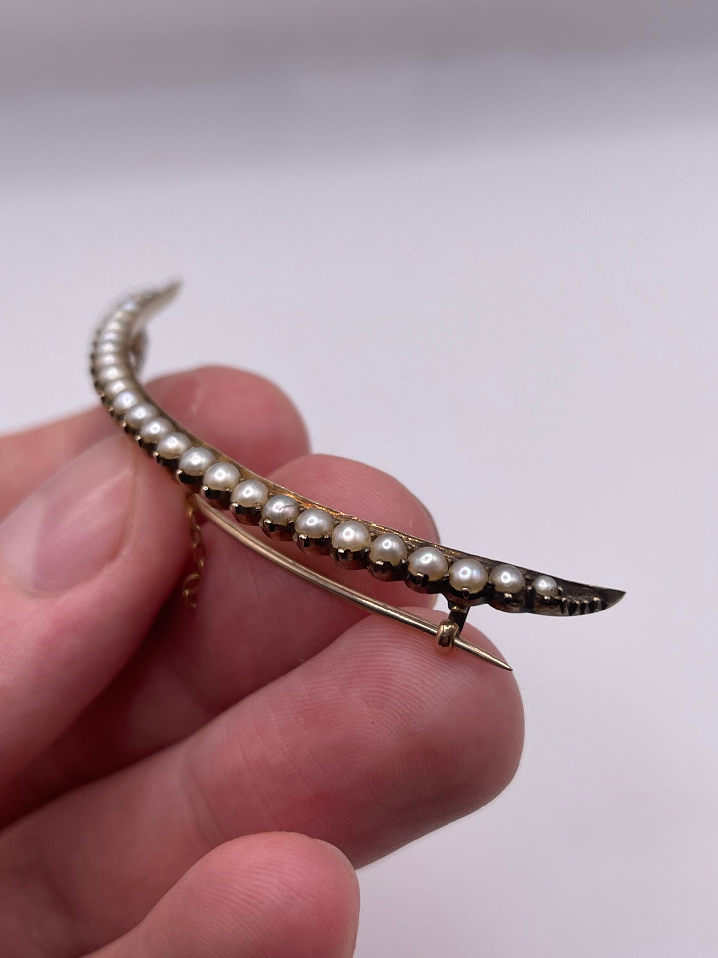 Antique 9ct gold pearl crescent brooch