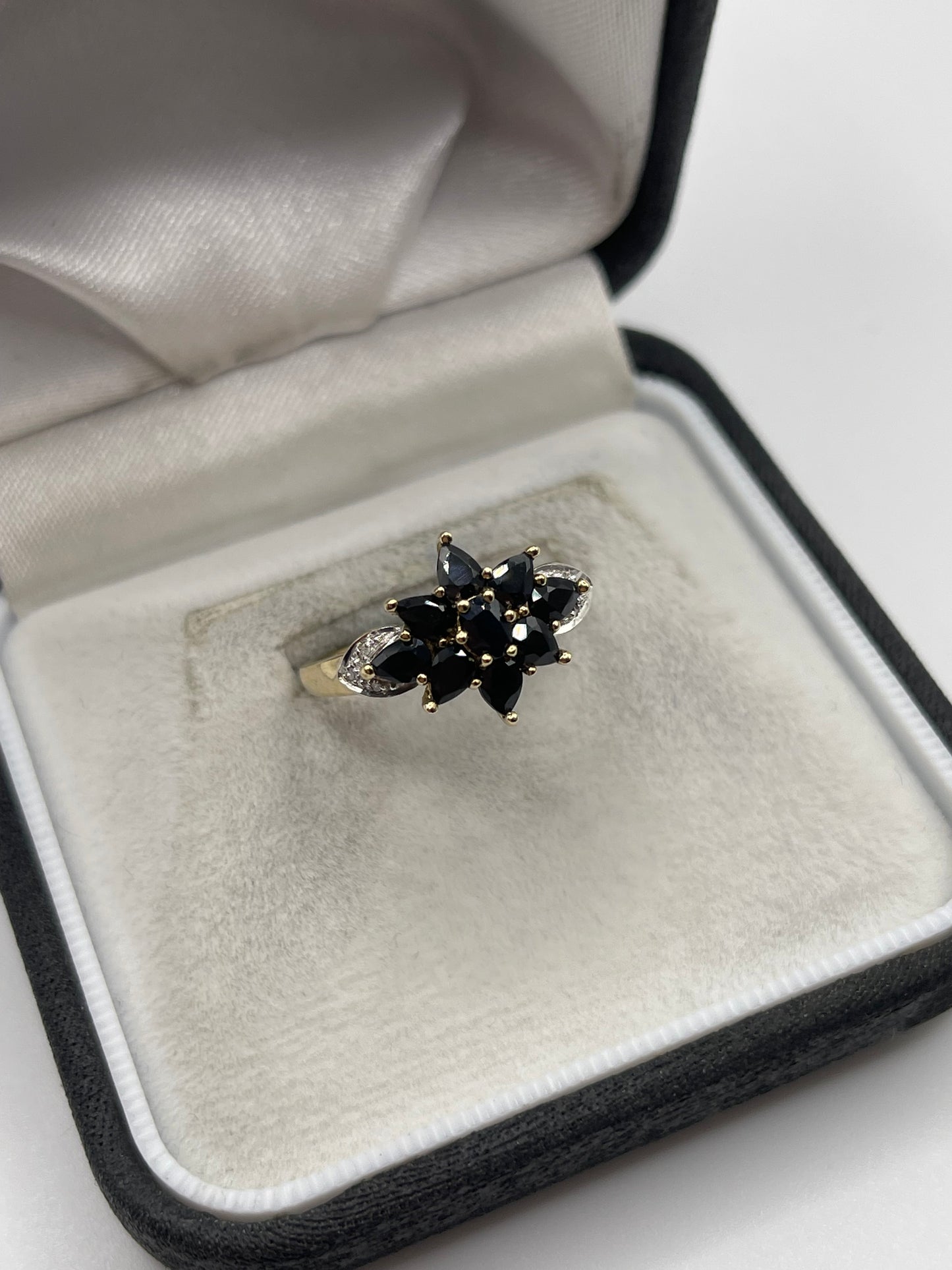 9ct gold sapphire and diamond ring