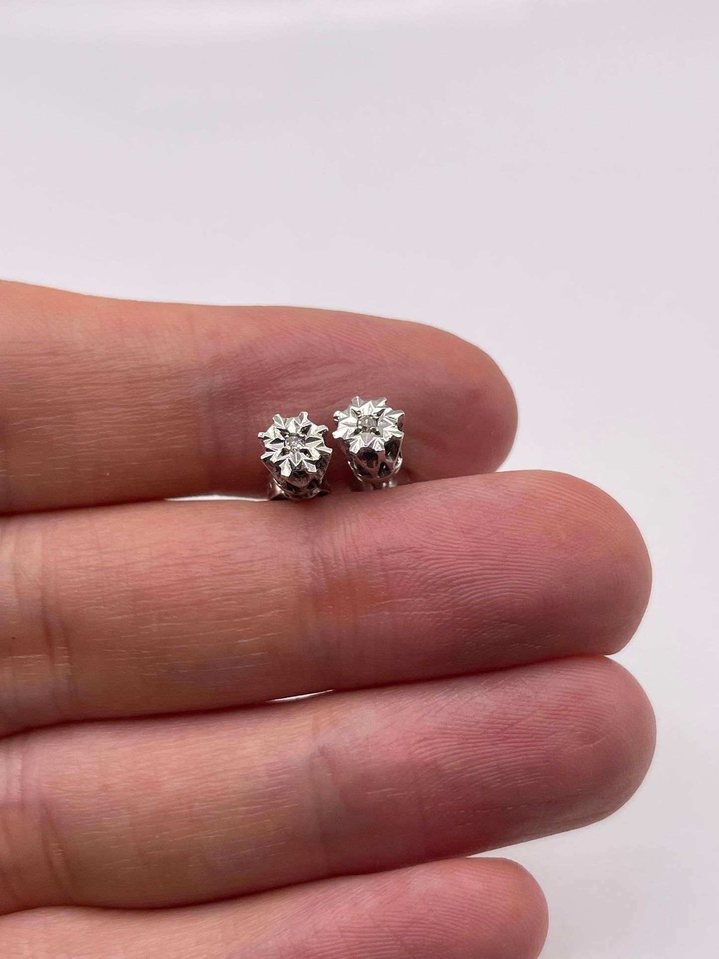 9ct white gold diamond earrings