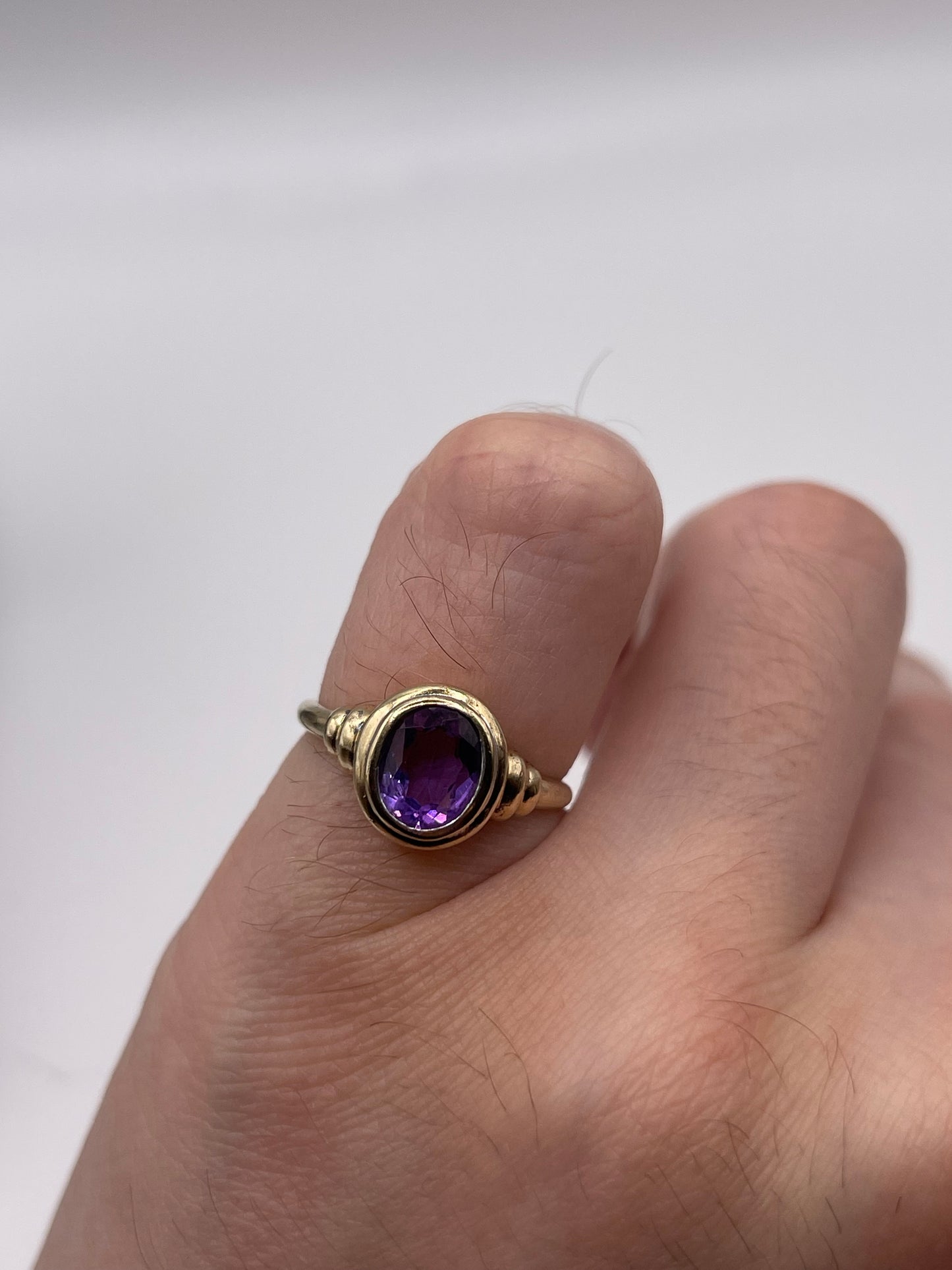 9ct gold amethyst ring