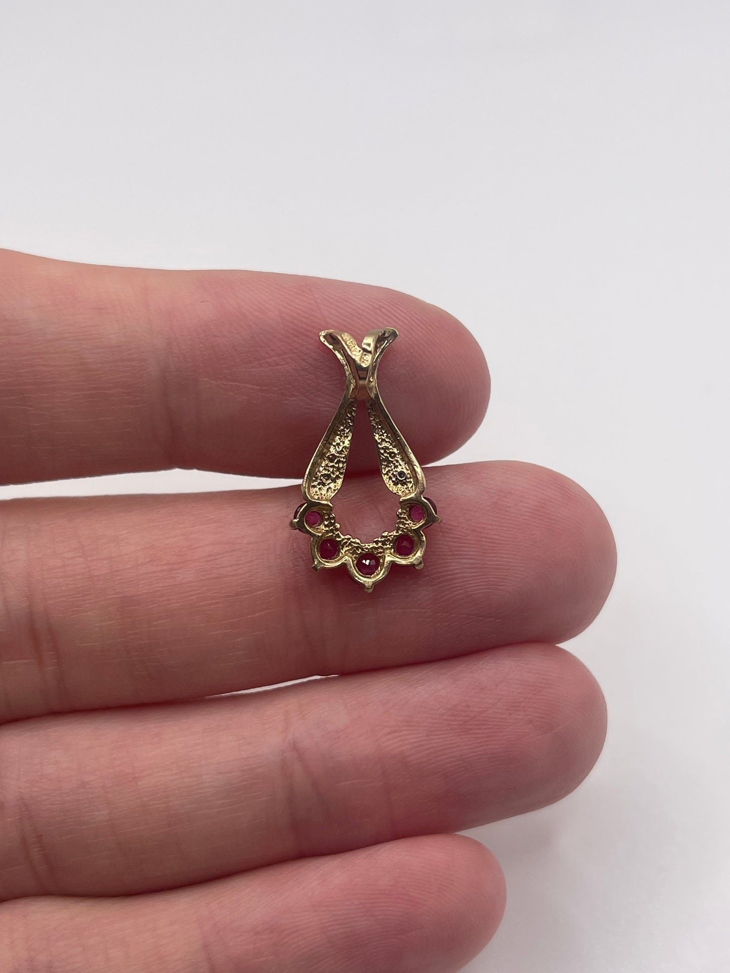 9ct gold ruby and diamond pendant